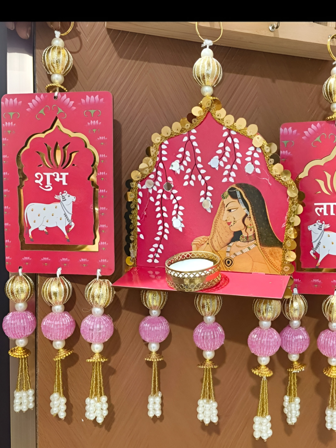 Sellplus Set Of 3 Pink & Yellow Textured Pichwai Cow With Jharokha T-Light Hanging Torans