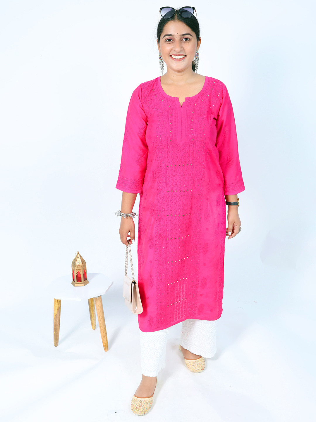 ELENORA Women Floral Embroidered Chikankari Handloom Chikankari Kurti