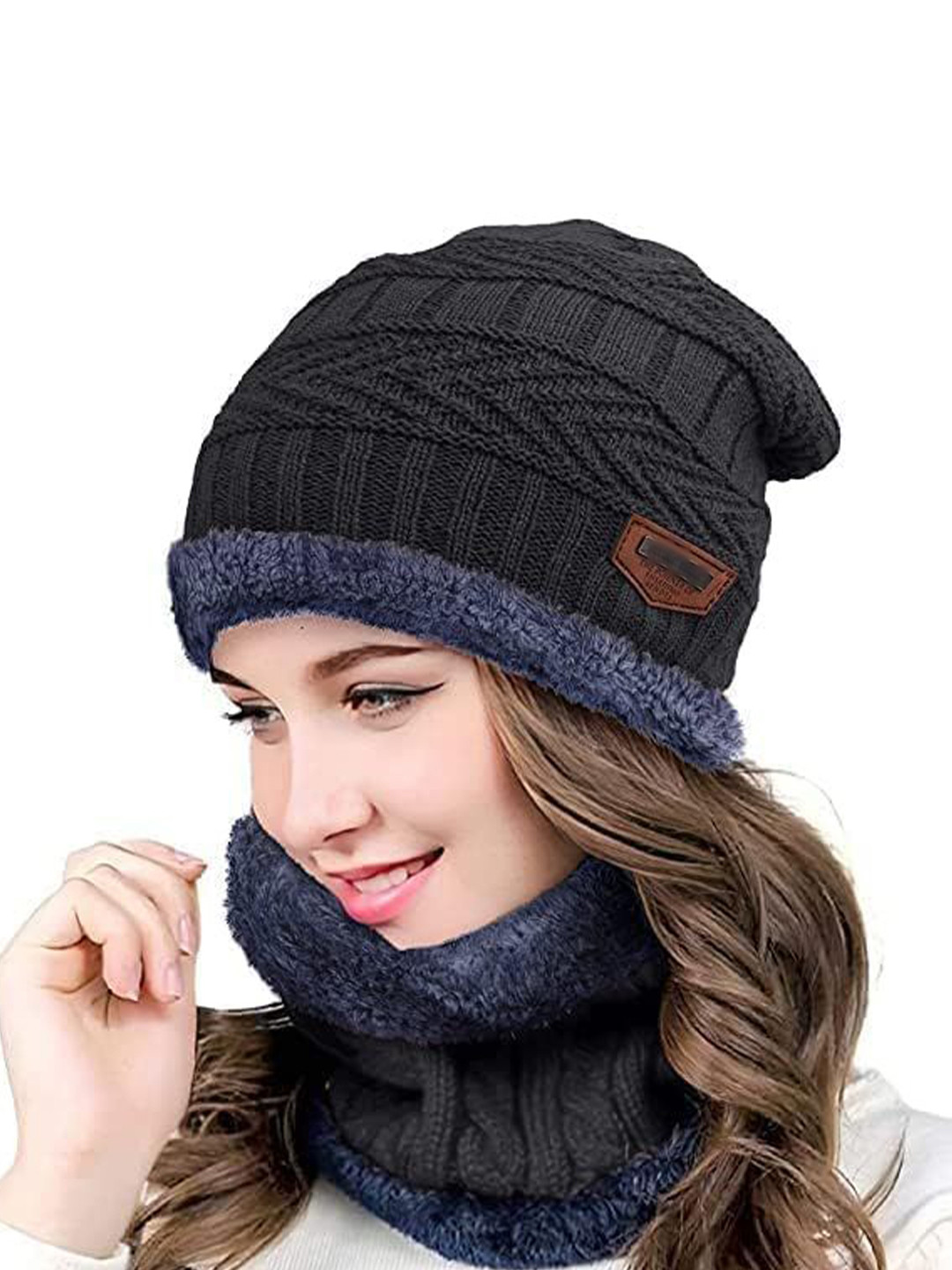 YOUTH ROBE Women Self Design Knitted Woollen Beanie