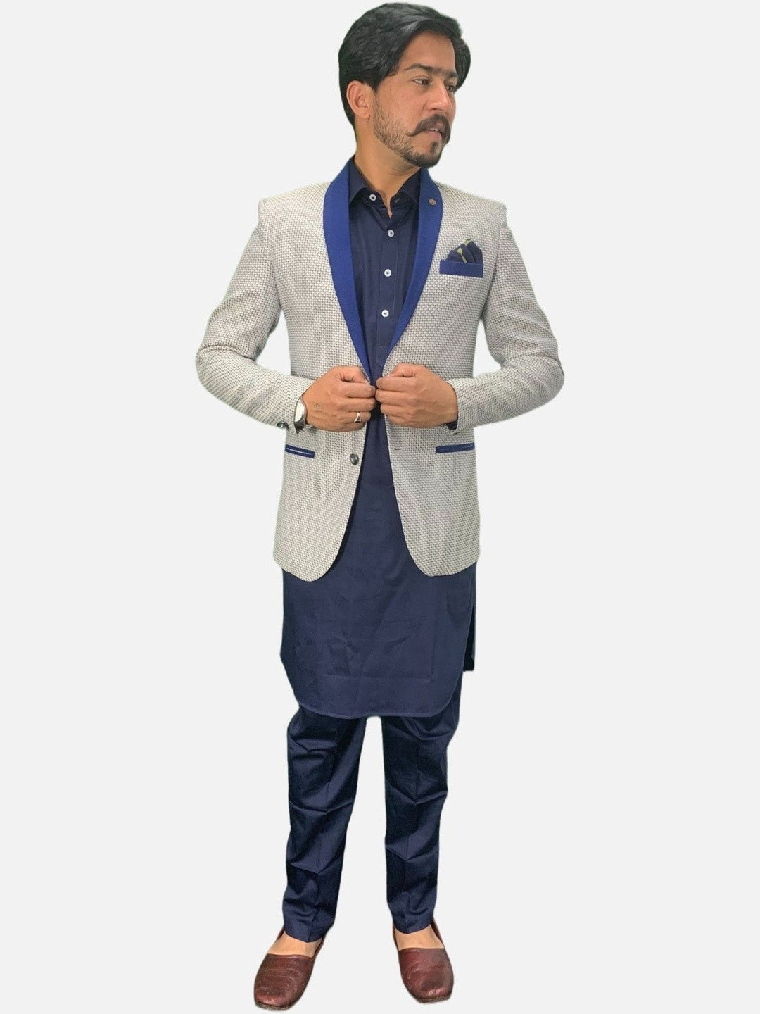 GARGIAN Master Cut Men Cream Self Design Blazer