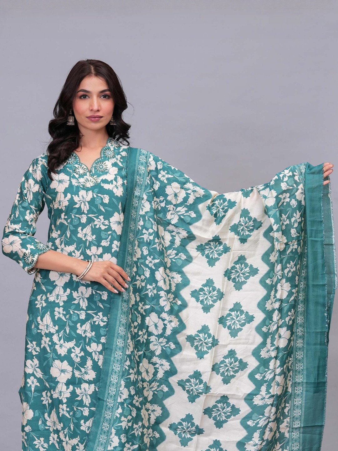 Shri pradha Women Printed Regular Chanderi Cotton Kurti with Palazzos & With Dupatta