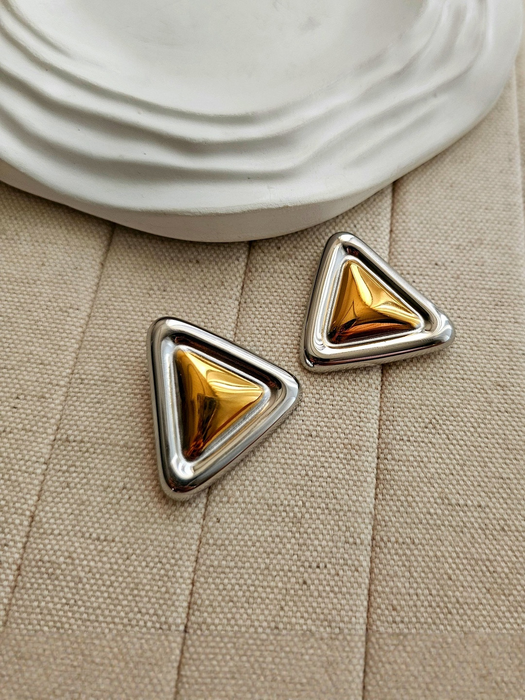 TAAHIRA JEWELLERY Triangular Gold-Plated Studs Earrings