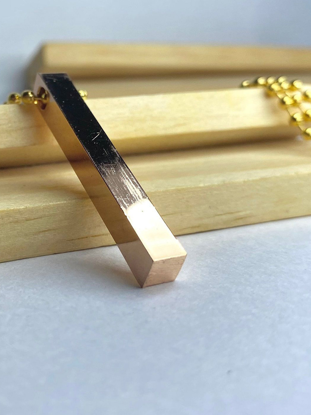 Gammer Unisex Gold-Plated Bar Pendant