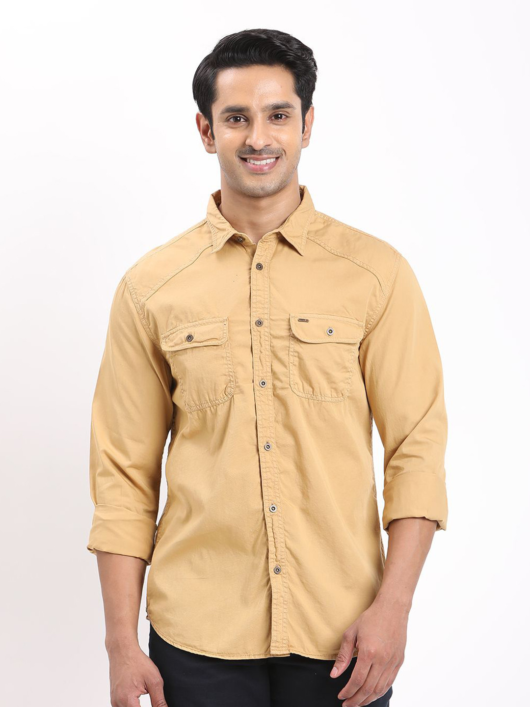 Indian Terrain Chiseled Skinny Fit Spread Collar Roll-Up Sleeves Cotton Shirt