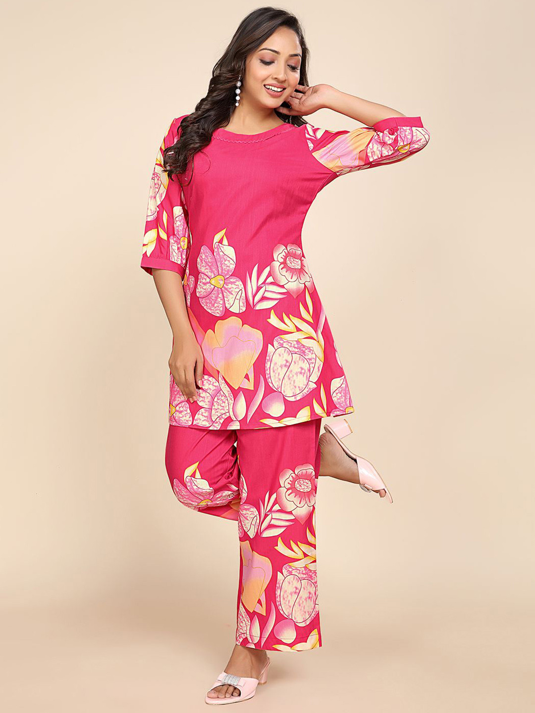 KRIVANSH STORE Printed Top With Trousers Co-Ords