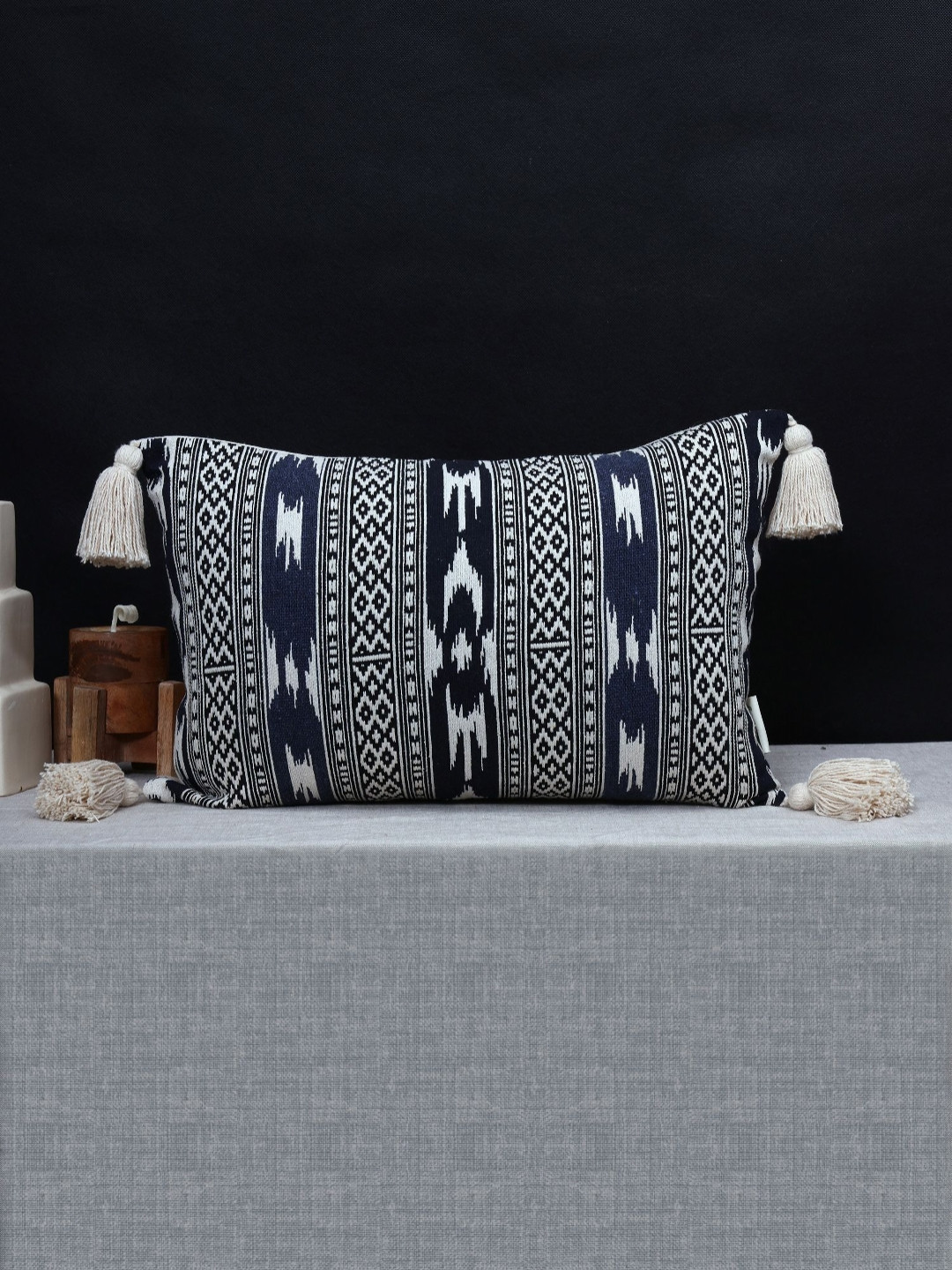ANWYN Blue & Off White Geometric Printed Rectangle Cushion Cover With Tassels