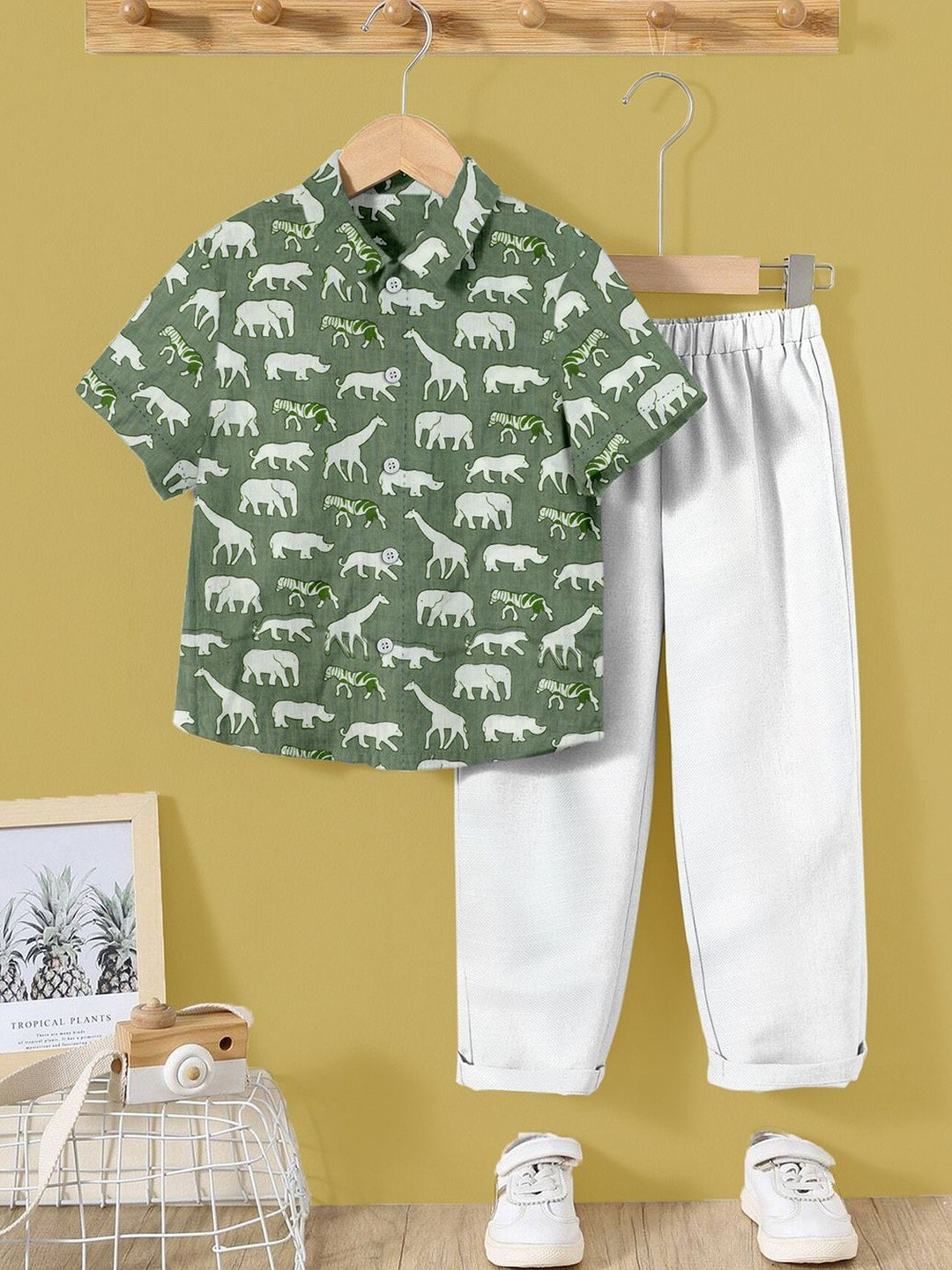 YK Boys Printed Shirt with Trousers