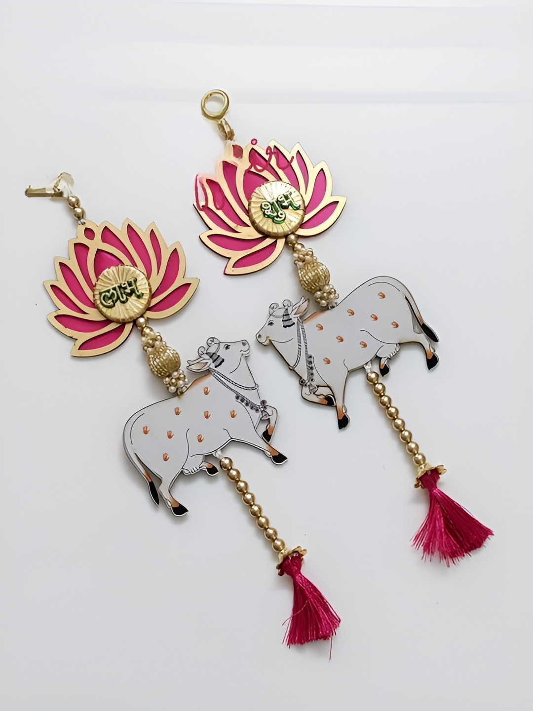 Sellplus Set Of 2 Pink & White Textured Lotus With Cow Tassel Hanging Torans