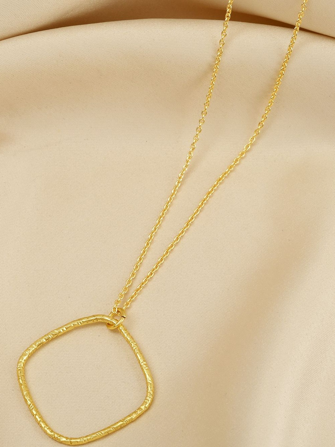 La Vita Gold-Plated Geometric Shaped Pendant With Chain
