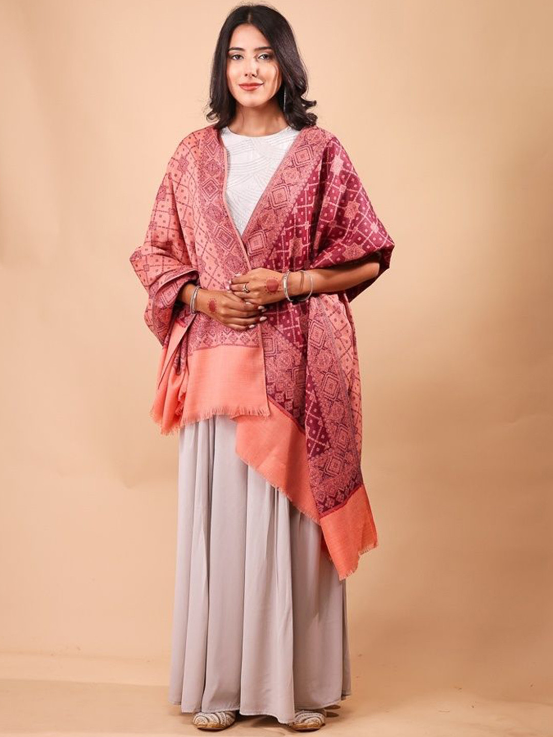 THE SHAWL STUDIO Geometric Woven Design Pure Woollen Shawl