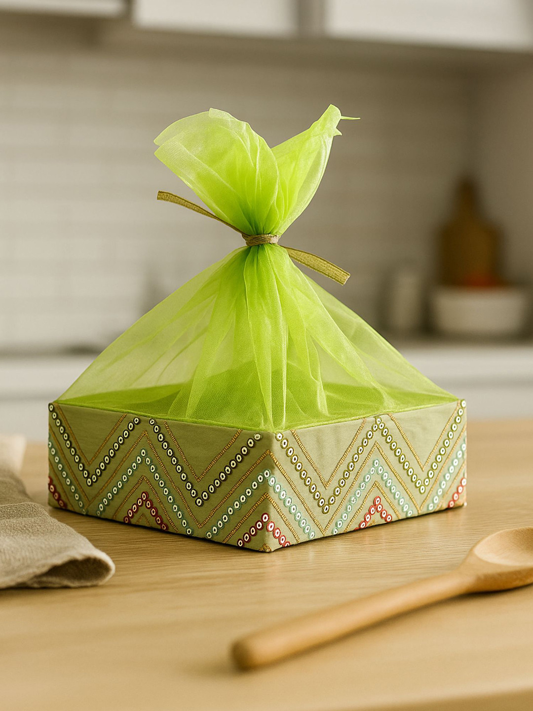 ARTSY Green Embroidered Wooden Multi-Utility Organisers