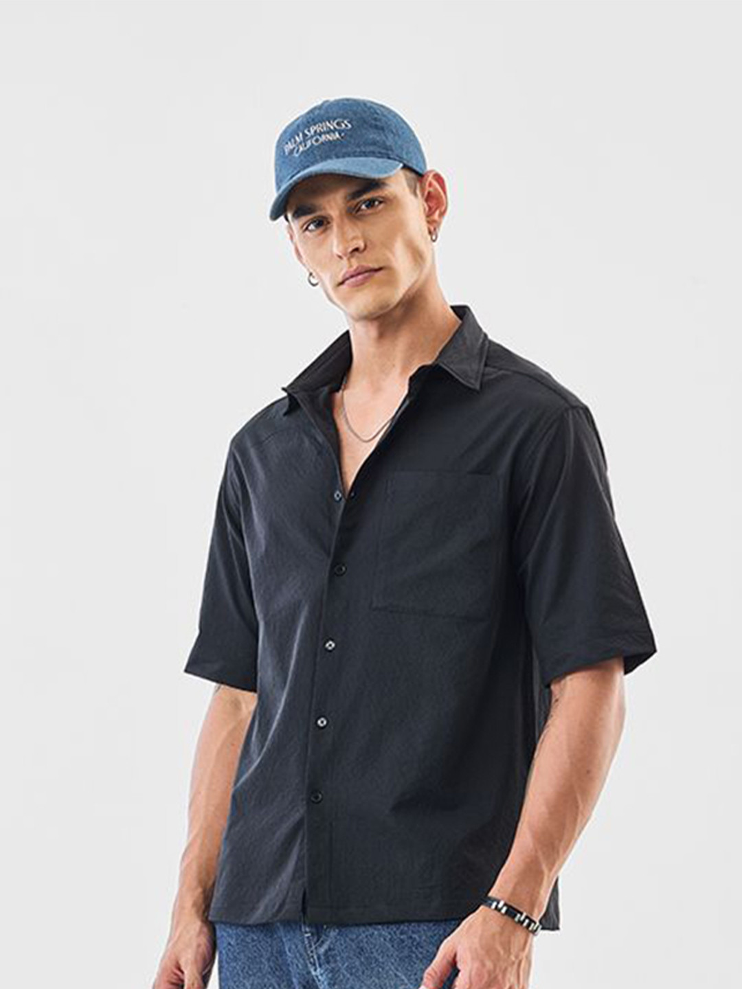 Snitch Men Relaxed Fit Textured Spread Collar Casual Shirt