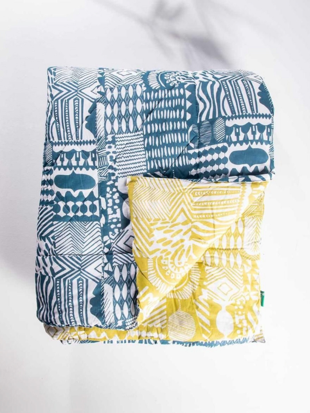 FREEDOM TREE Patchwork Blue & White Printed Cotton AC Room Single Bed Quilt