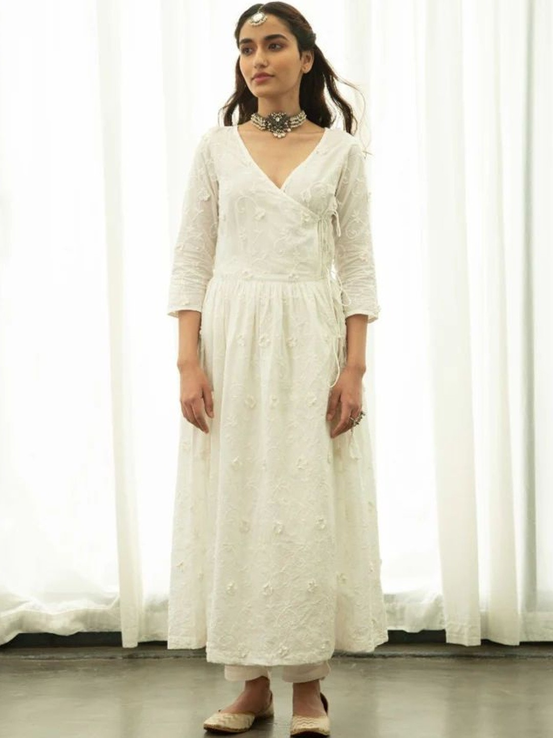 ROZE  Ethnic Motifs Embroidered Chanderi Silk Kurta with Trousers & With Dupatta