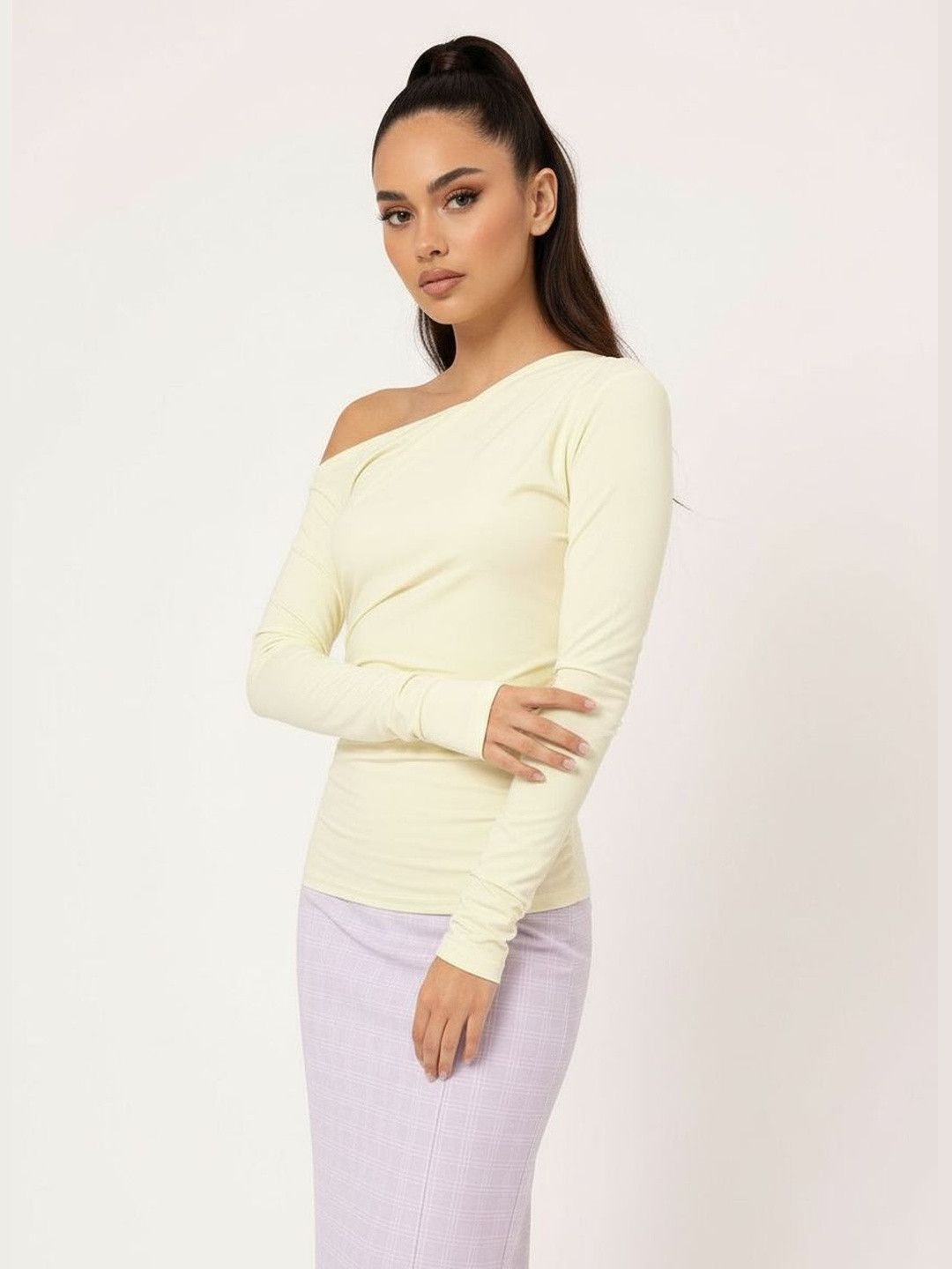 DressBerry Ethereal Touch One-Shoulder Ruched Top