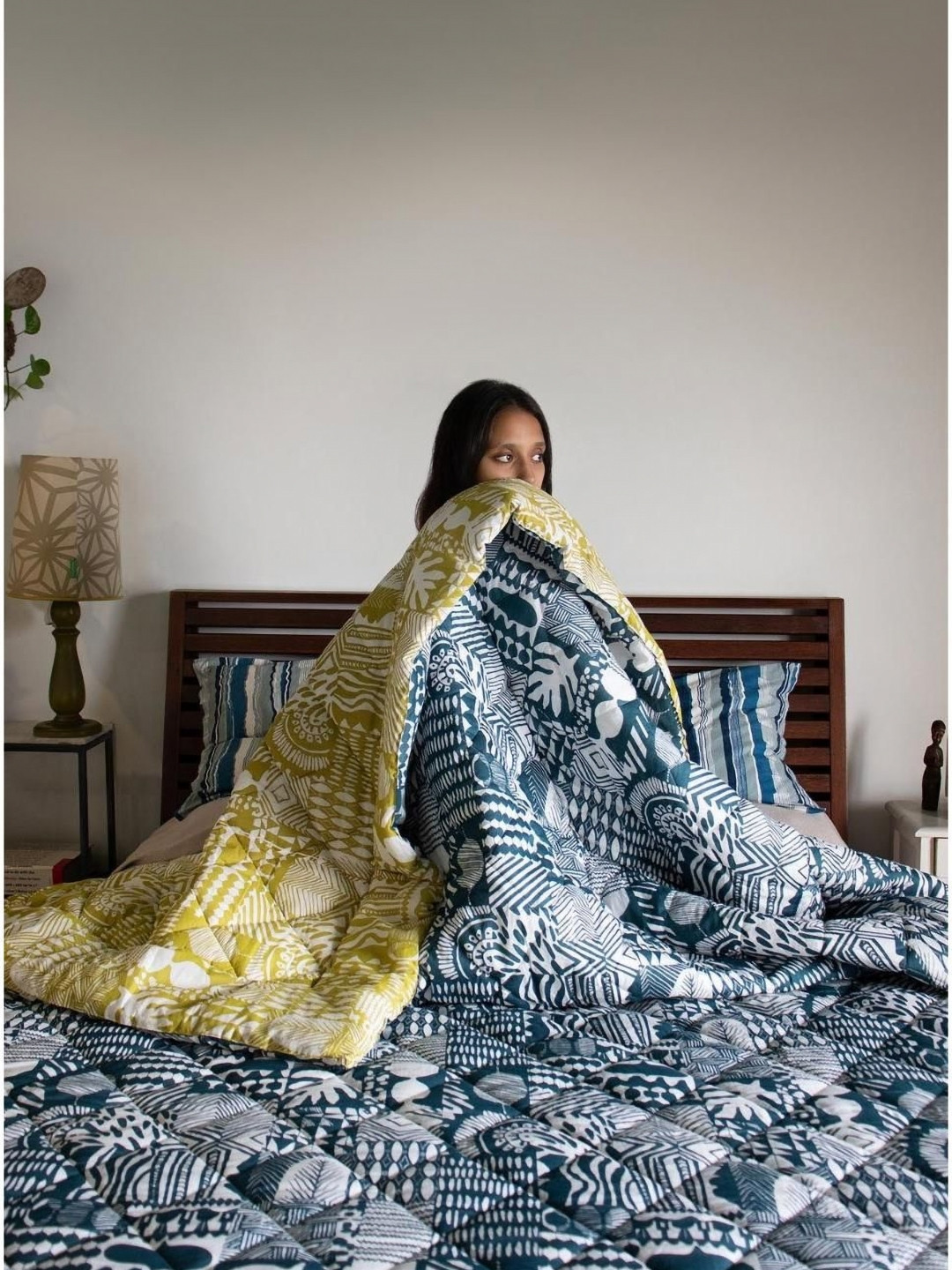 FREEDOM TREE Patchwork Blue & White Printed Cotton AC Room Double Bed Quilt