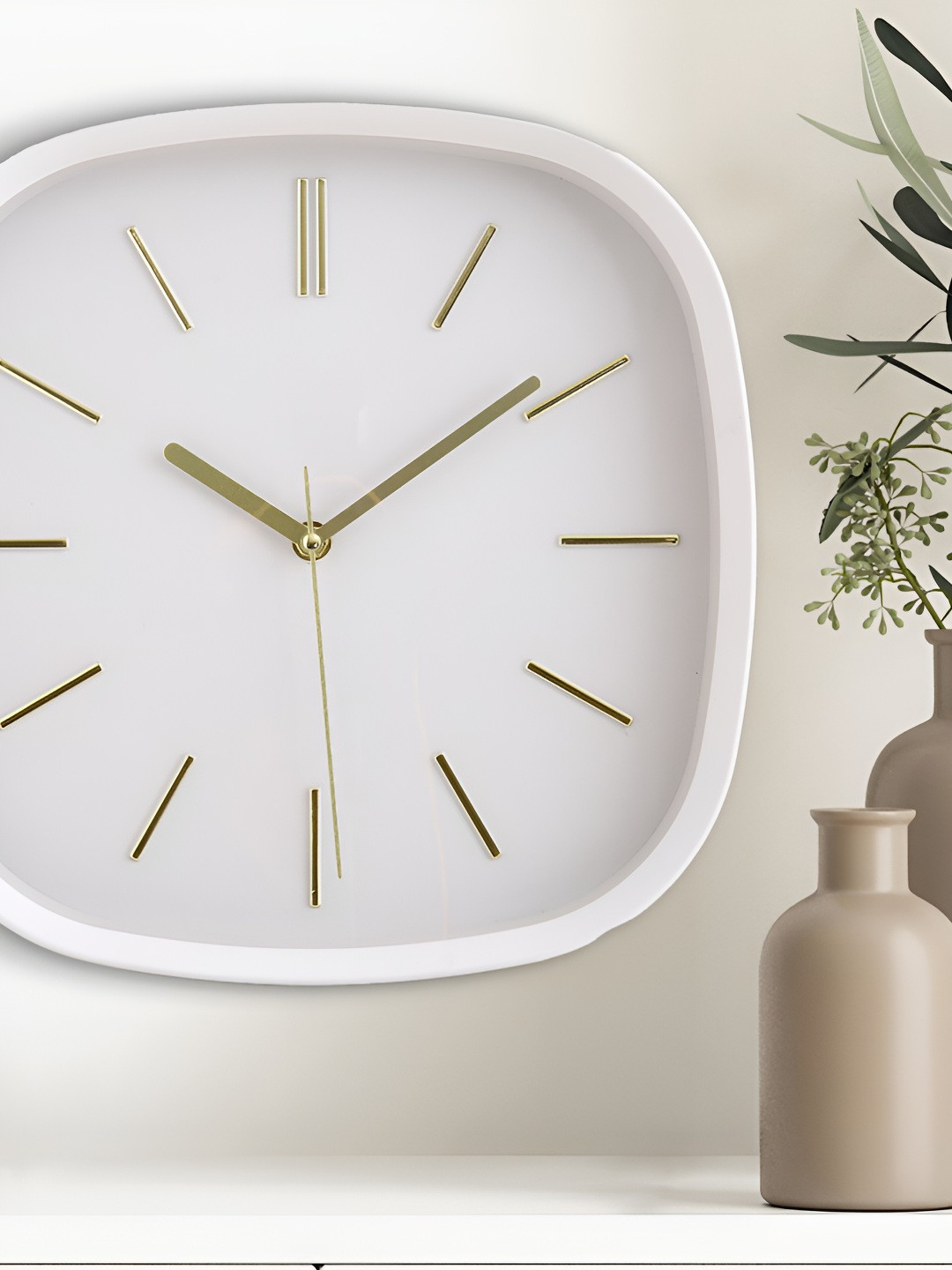 Home Centre Casablanca Folk White Contemporary Wall Clock