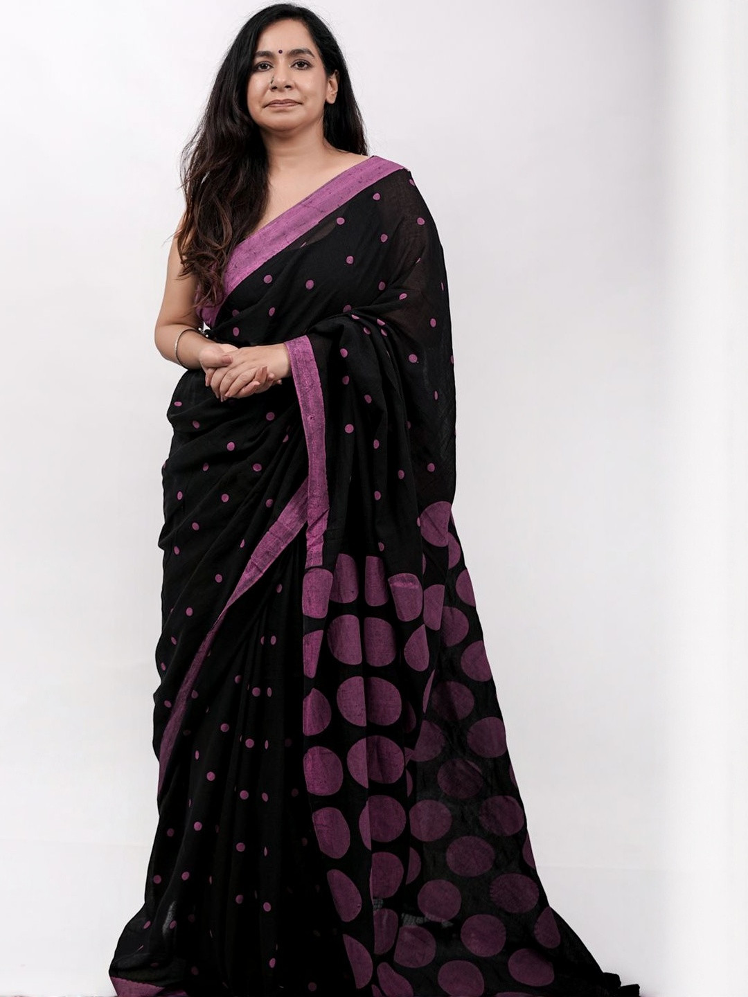 ETHNIC ELEMENTS Polka Dot Pure Cotton Handloom Saree