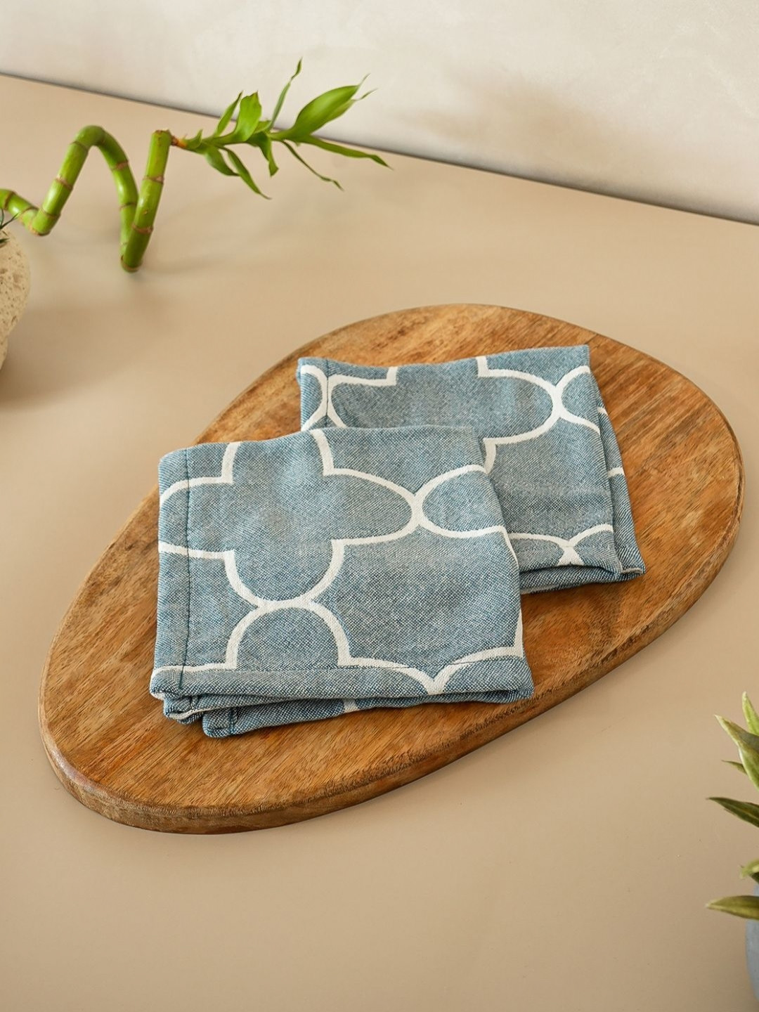 DEBAANS 2 Pcs Blue & White Jacquard Bamboo 270 GSM Face Towels