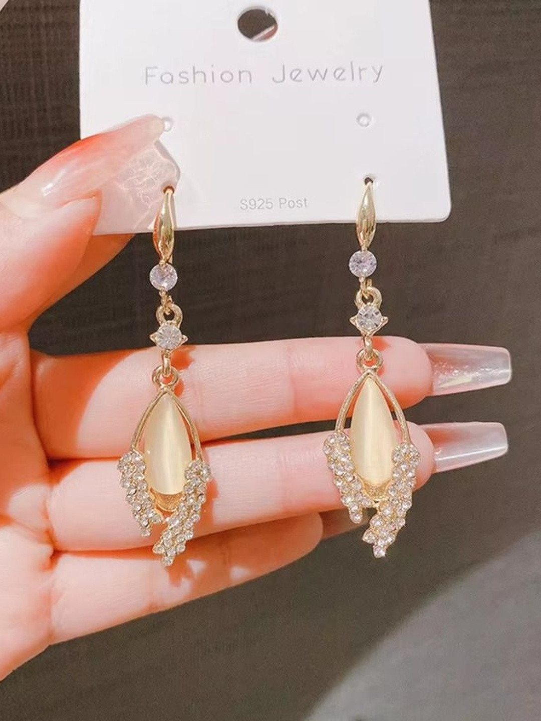 Tiso Leaf Drop Korean Earrings