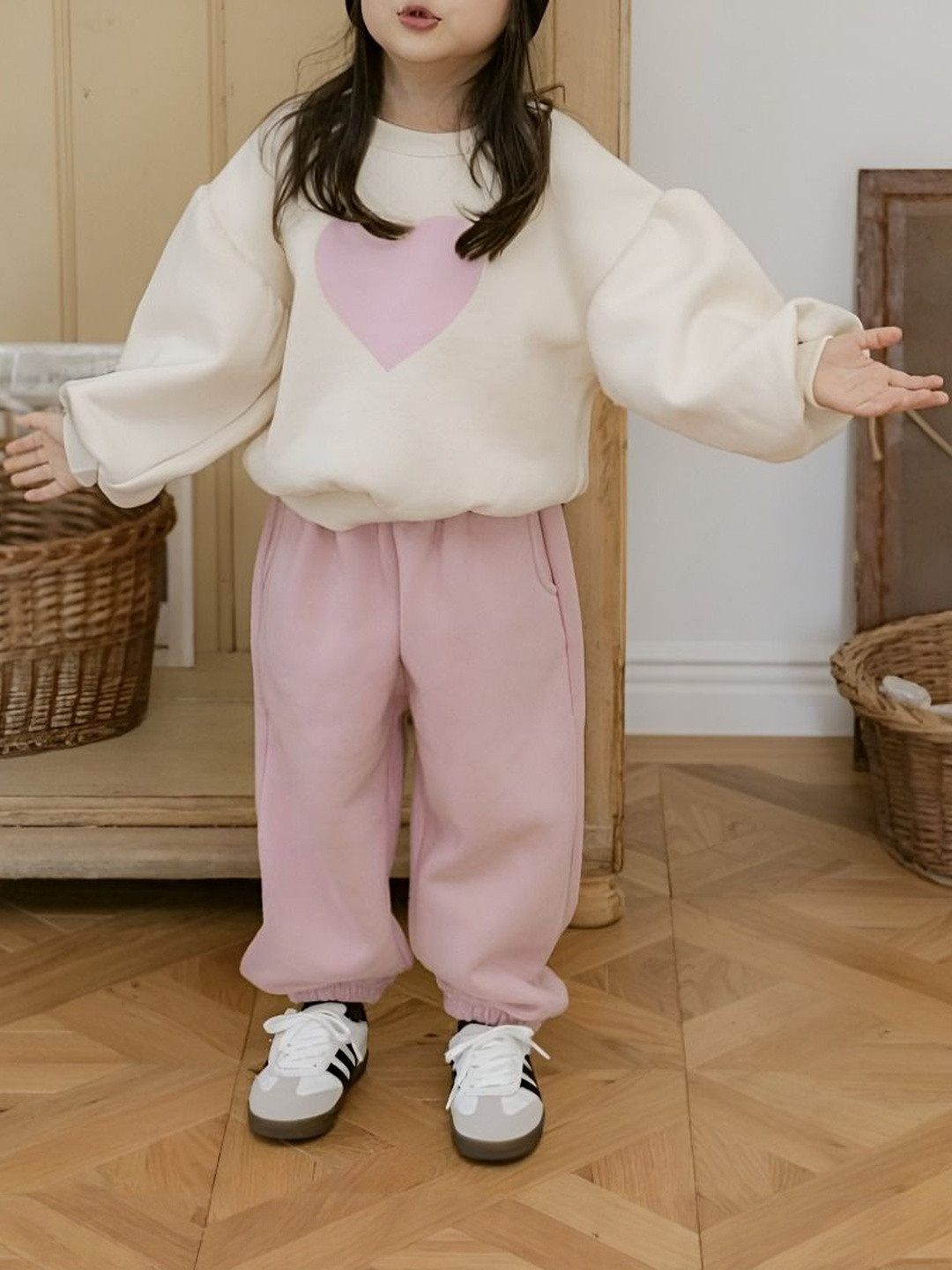 YK White Long Sleeves Round Neck Girls Co-ords Set