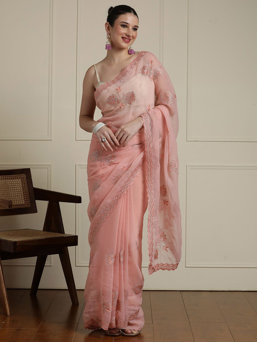 House of Pataudi Floral Motifs Embroidered Scallop Border Saree
