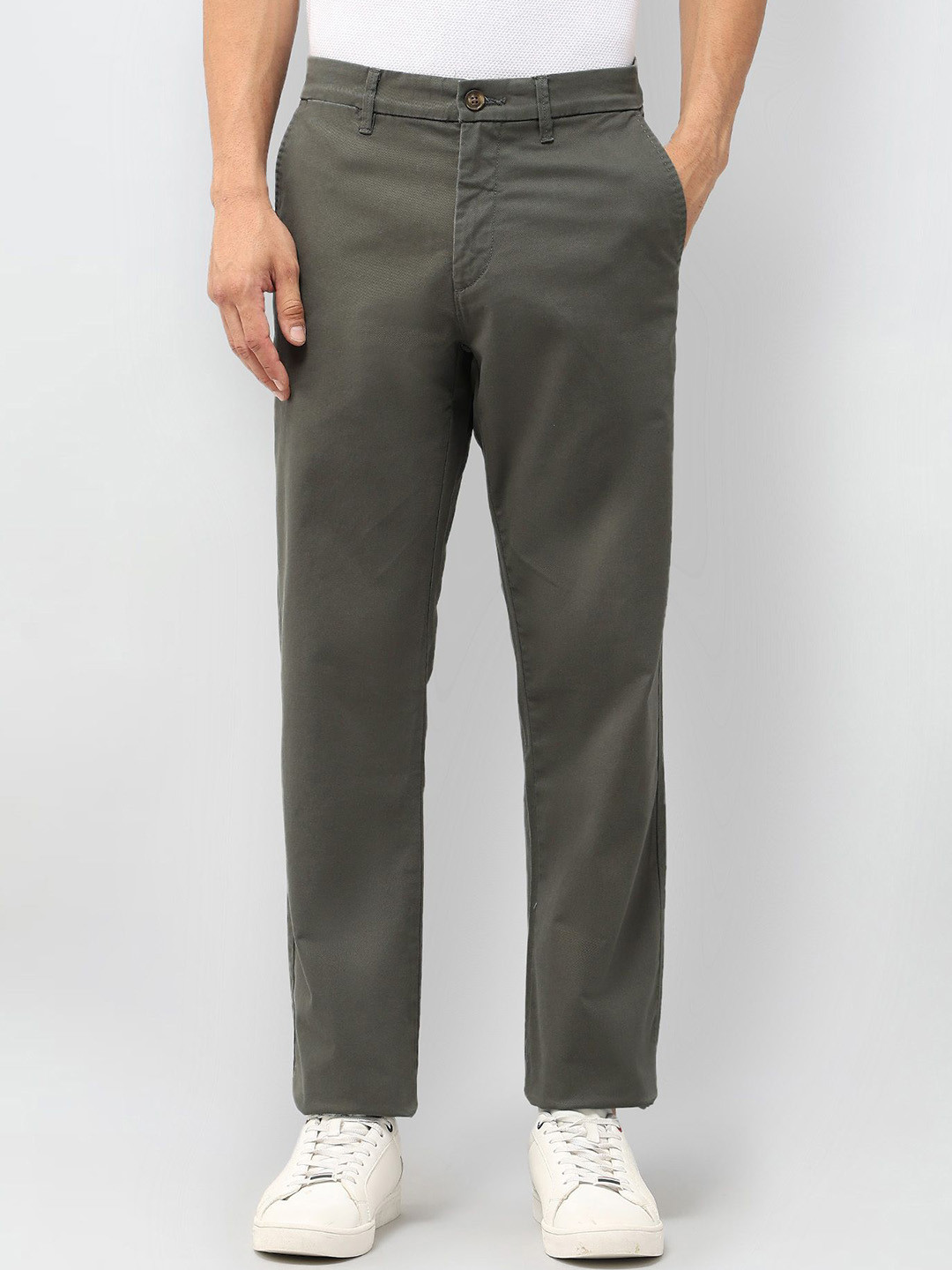 U.S. Polo Assn. Riley Men Straight Fit Mid-Rise Chinos Trousers
