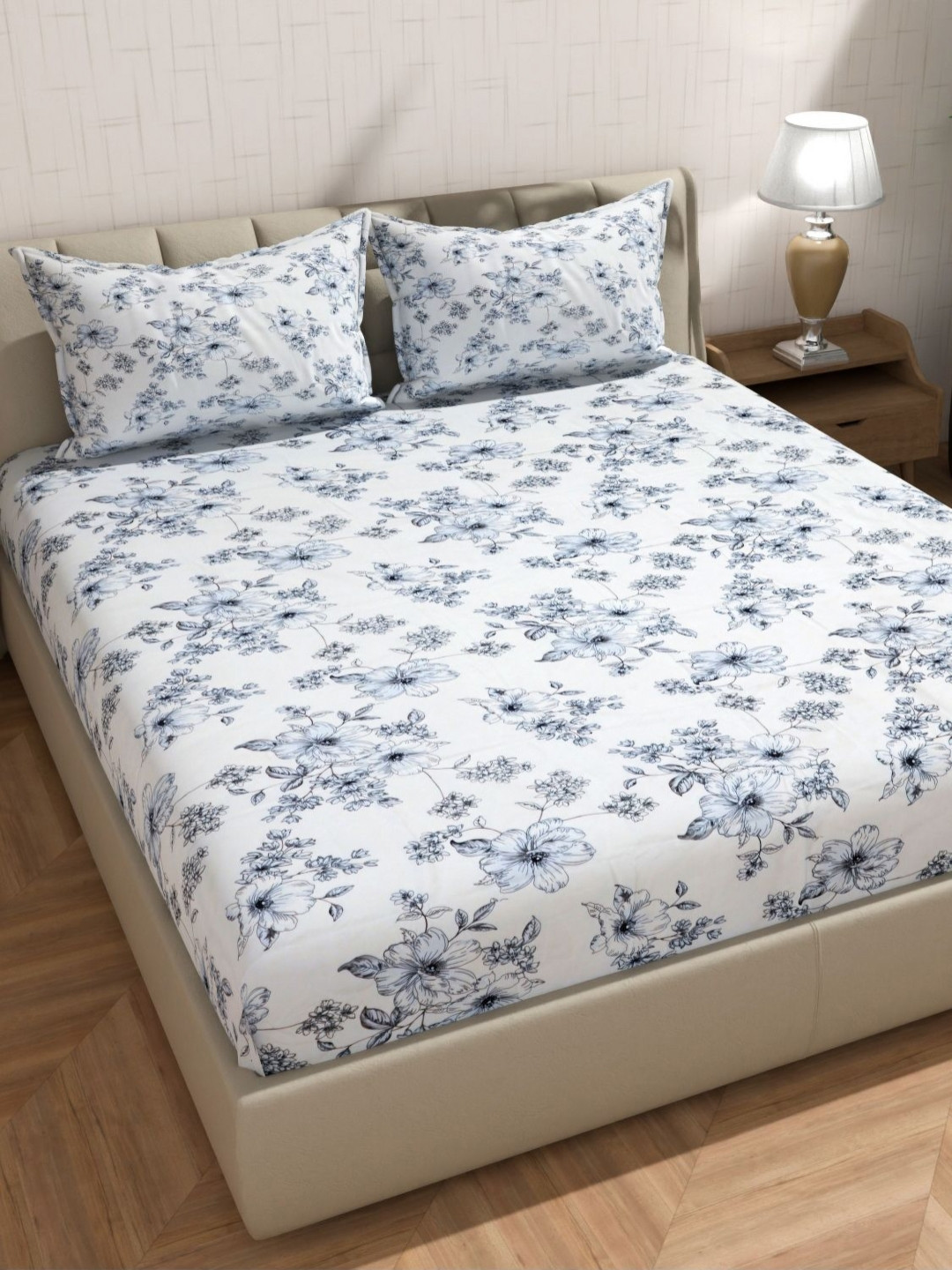 Florida White & Blue Floral Printed 160 TC Super King Bedsheet Set - 1.98 m x 1.82 m
