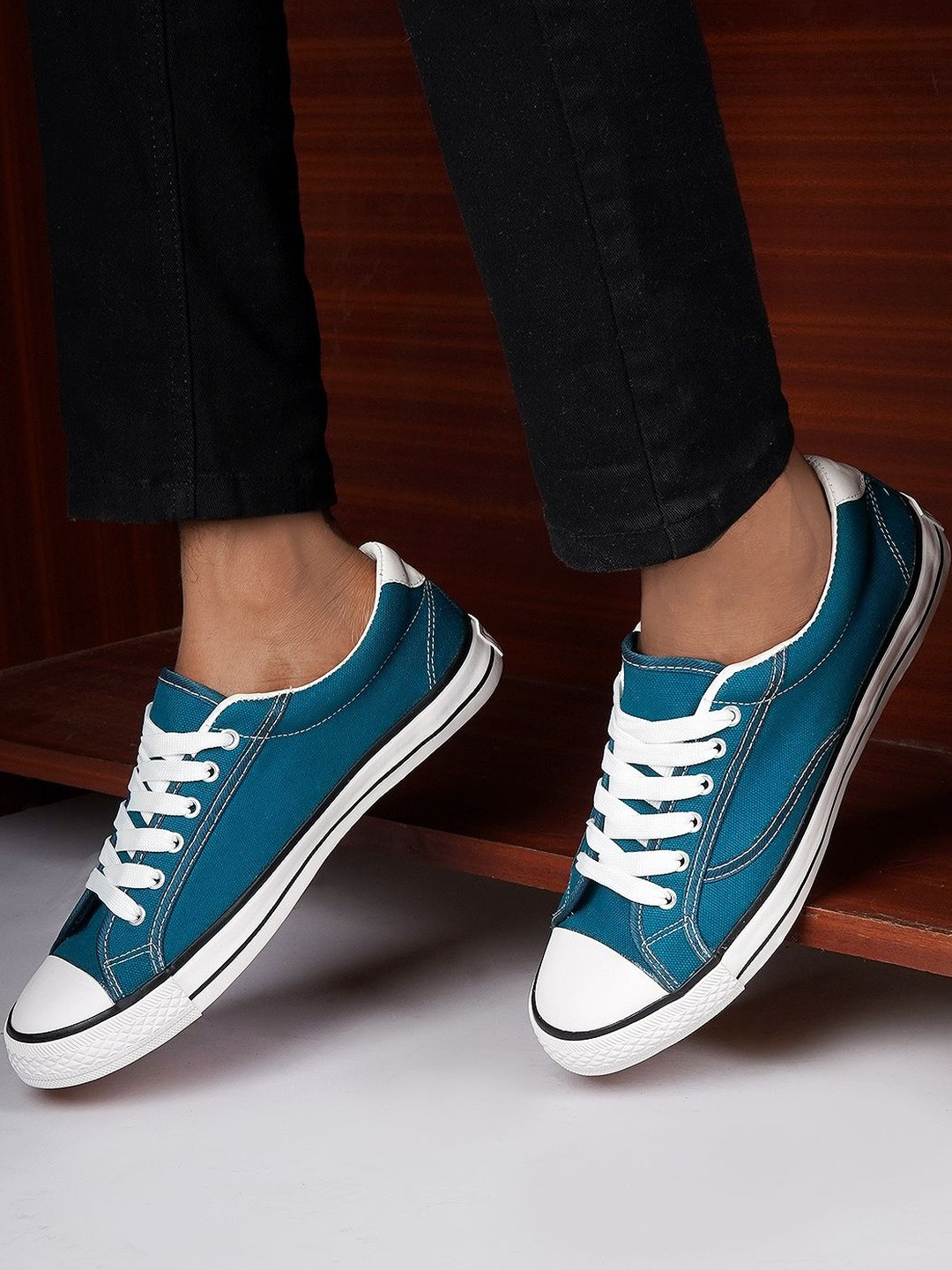 Roadster Men Sea Green Lace-Ups Sneakers