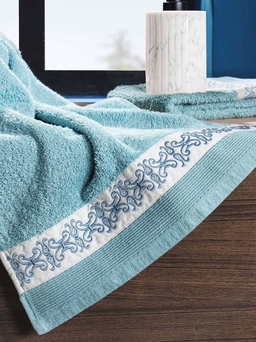 MASPAR Blue & White 2 Pieces Printed Cotton Hand Towels