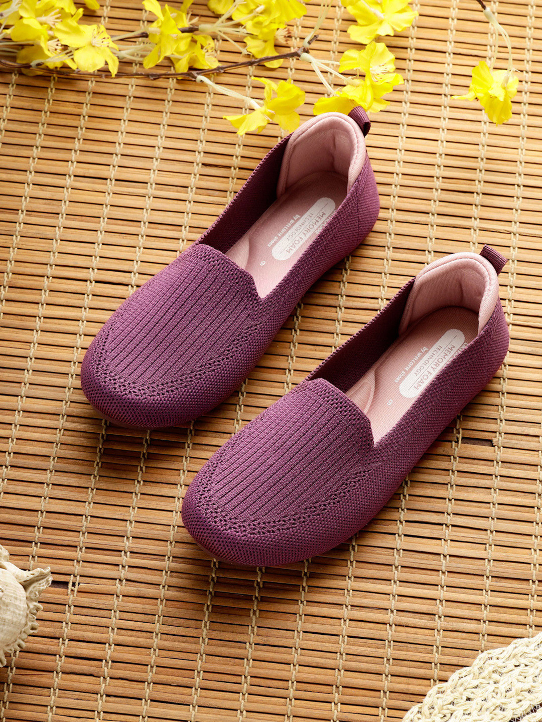 WELCOME Women Slip-On Sneakers