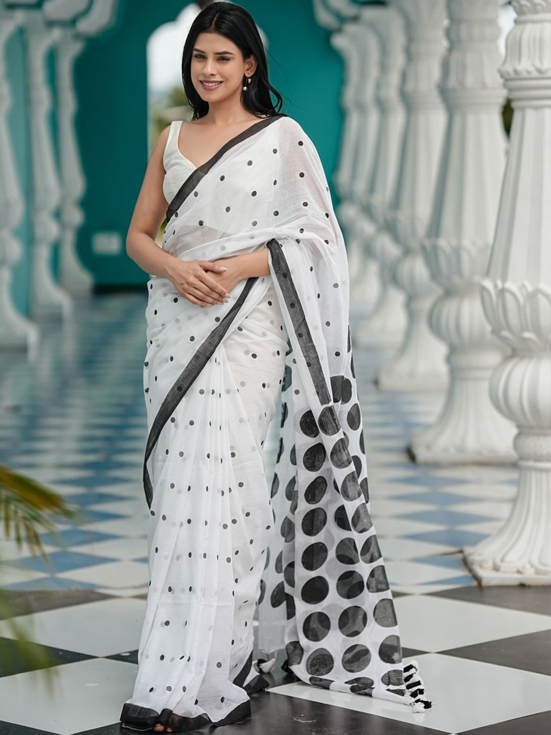 ETHNIC ELEMENTS Polka Dot Pure Cotton Saree