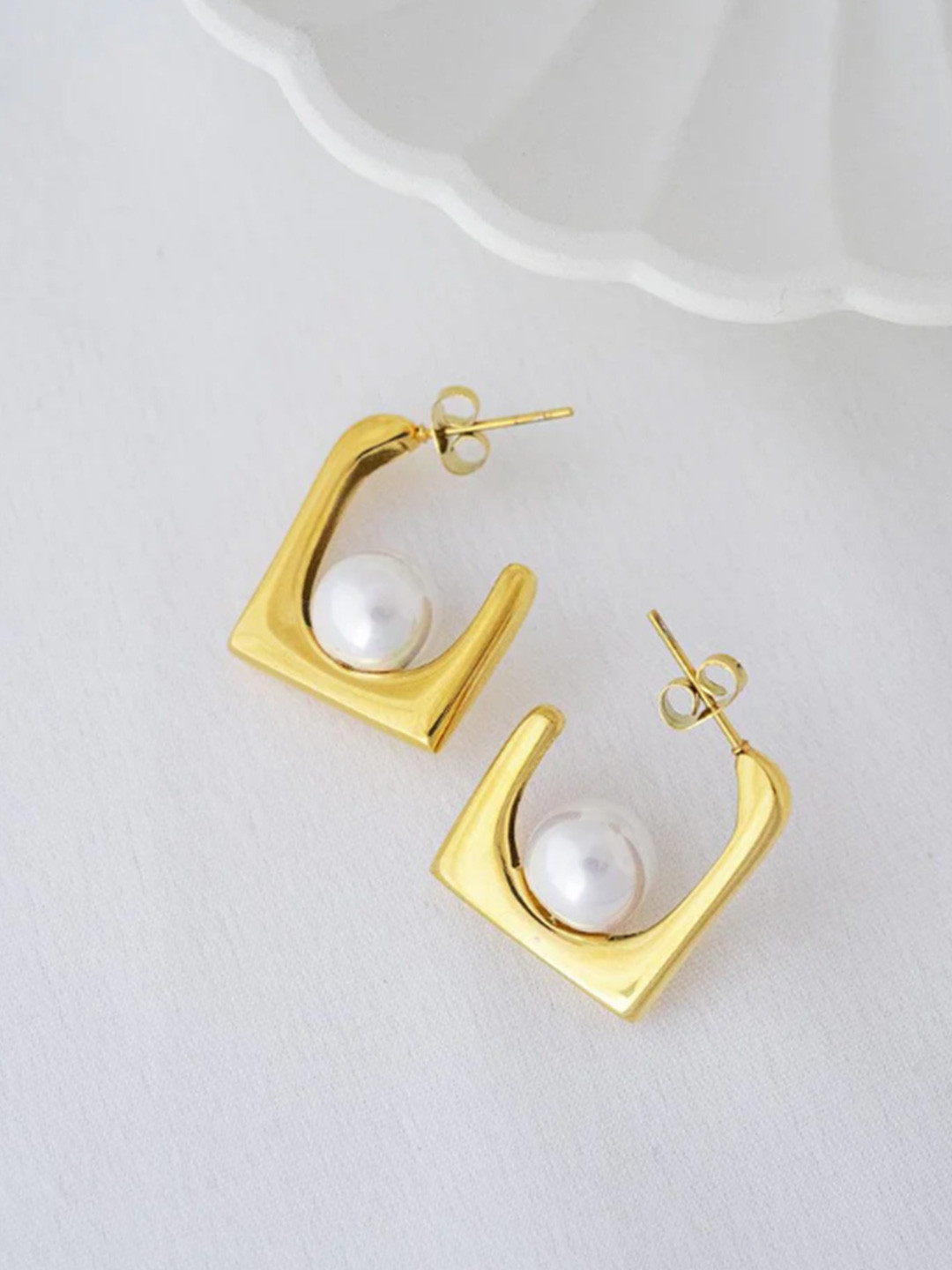Pefectly Average Women 18K Gold Plated Open Square Pearl Hoops