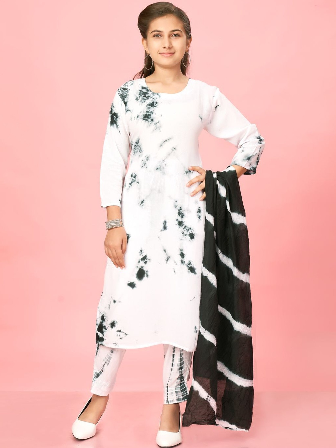 Muhuratam Girls Cotton Tie & Die Printed Kurta Sets