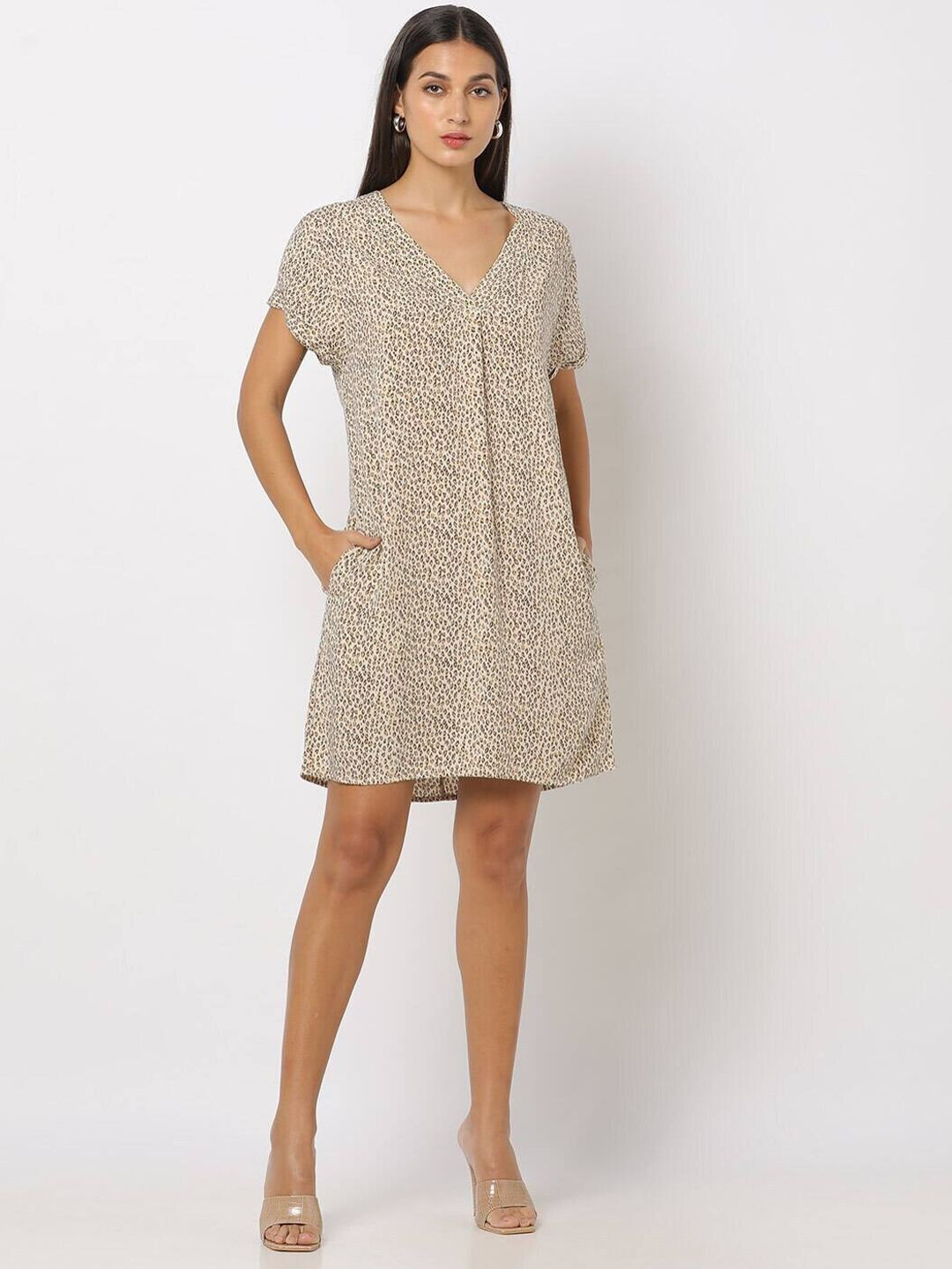 GAP Women Leopard Printed V-Neck Shift Dress