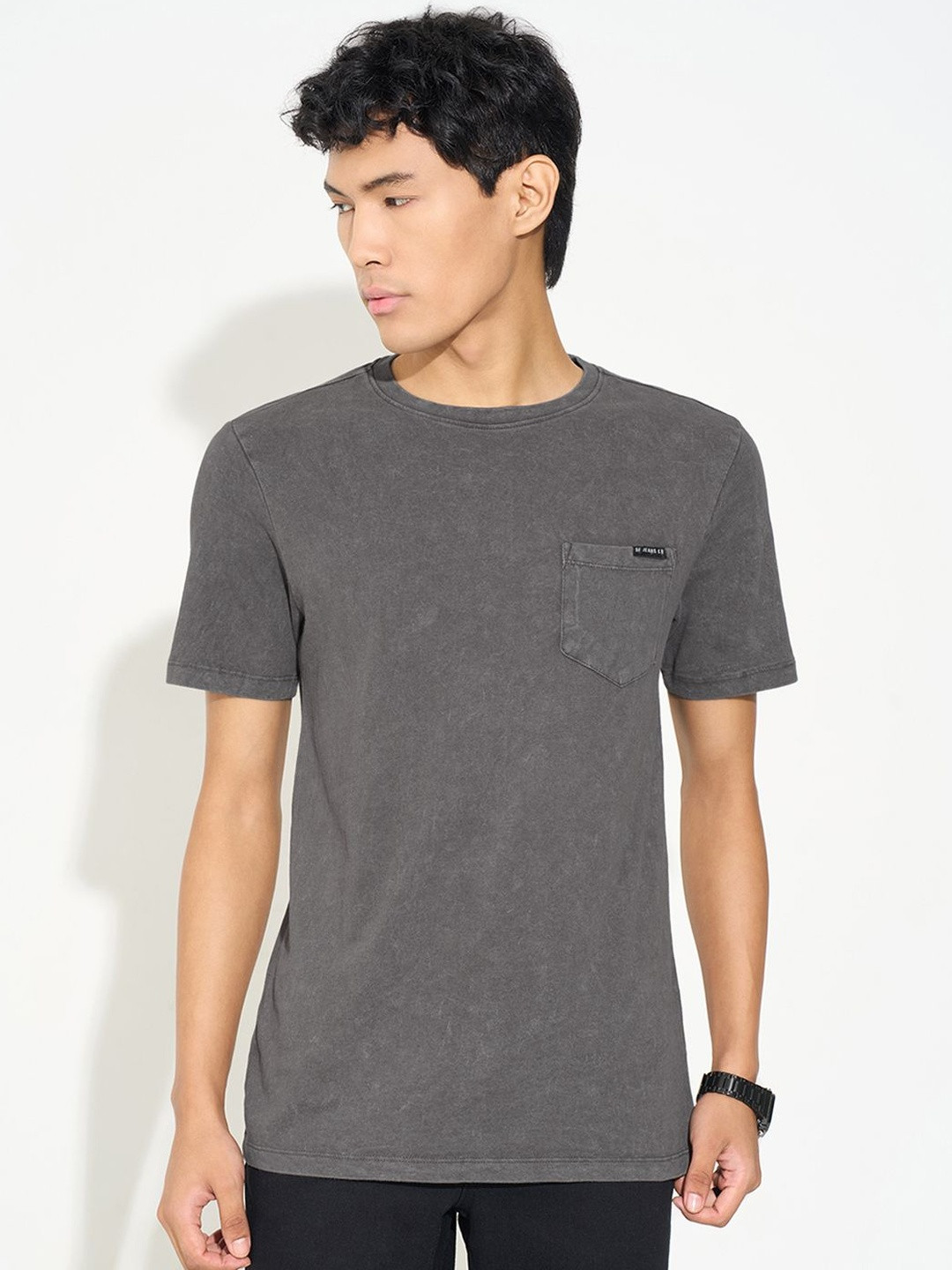 SF JEANS by Pantaloons Washed Effect Round Neck Pure Cotton Pockets Slim Fit T-shirt