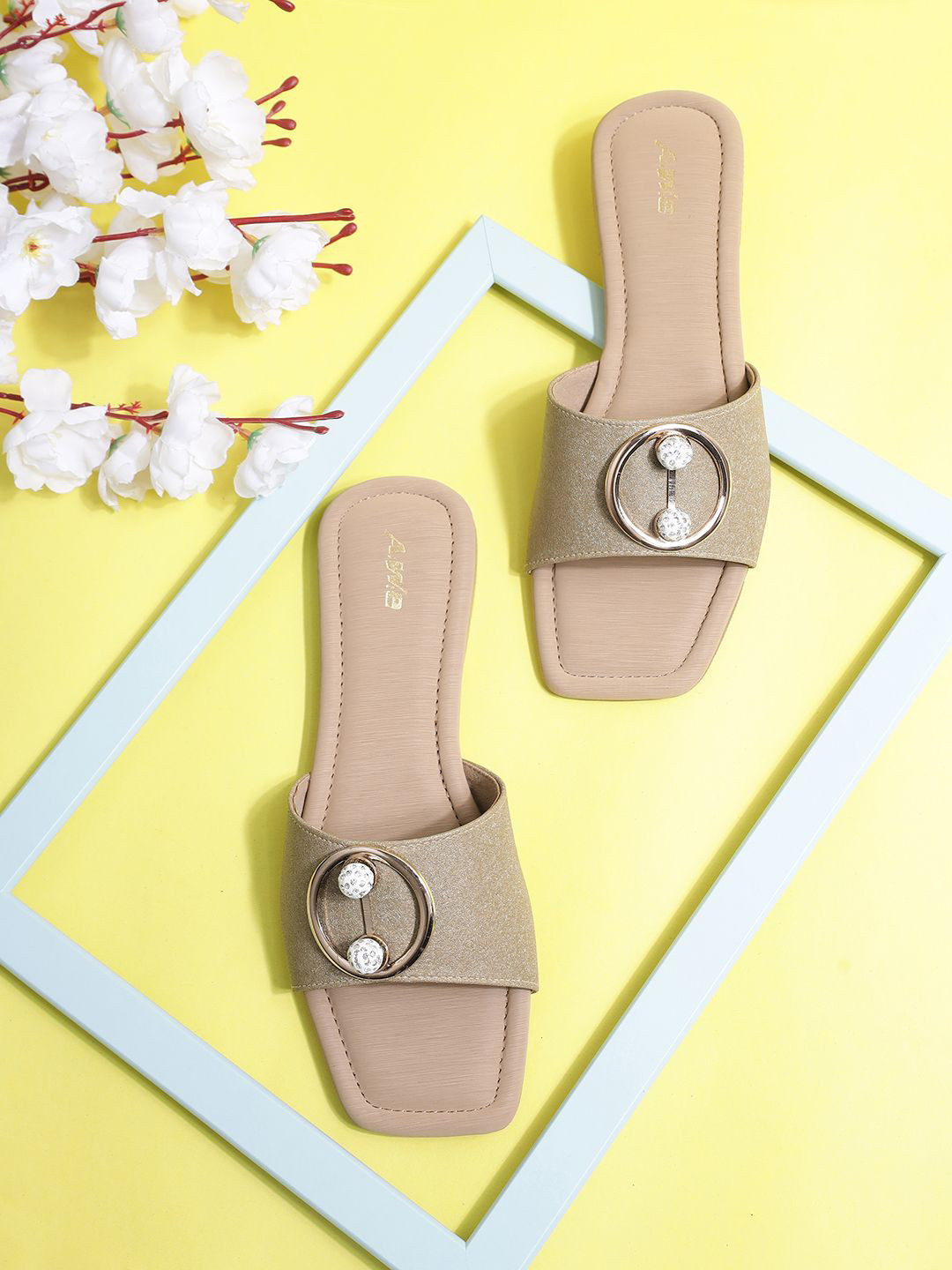 AIWIE Women Decorative Buckle & Cushioned Footbed Open Toe Flats