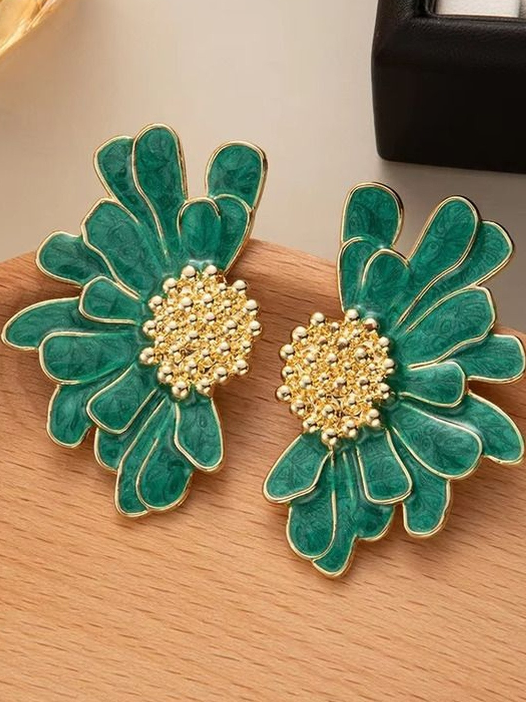Tiso Big Flower Gold Korean Earrings