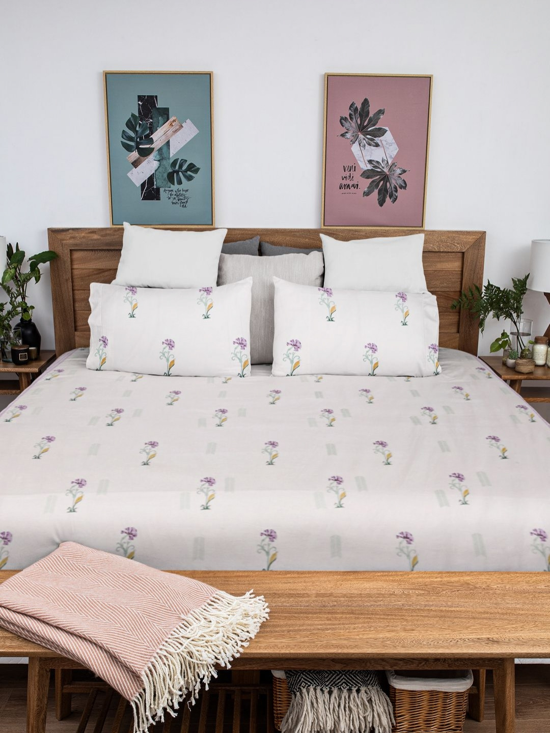 Baarno White & Purple Printed Skin-Friendly 210 TC Cotton King Bedsheet Set 2.28 m x 2.7 m