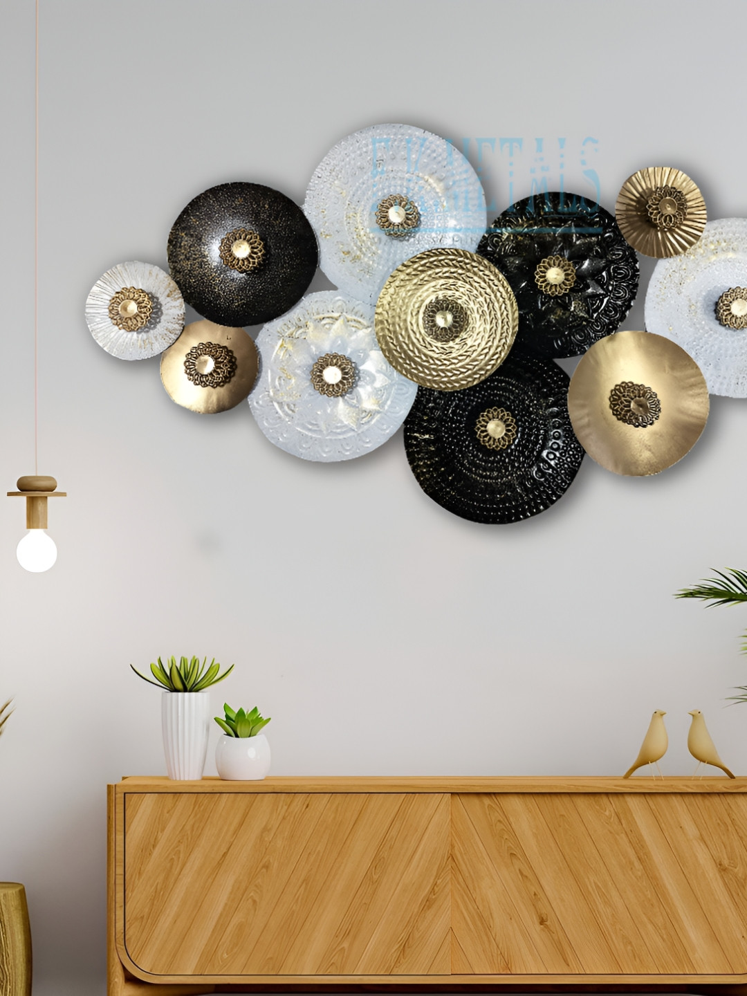 FK Metals Gold-Toned & Black Floral Wall Decor