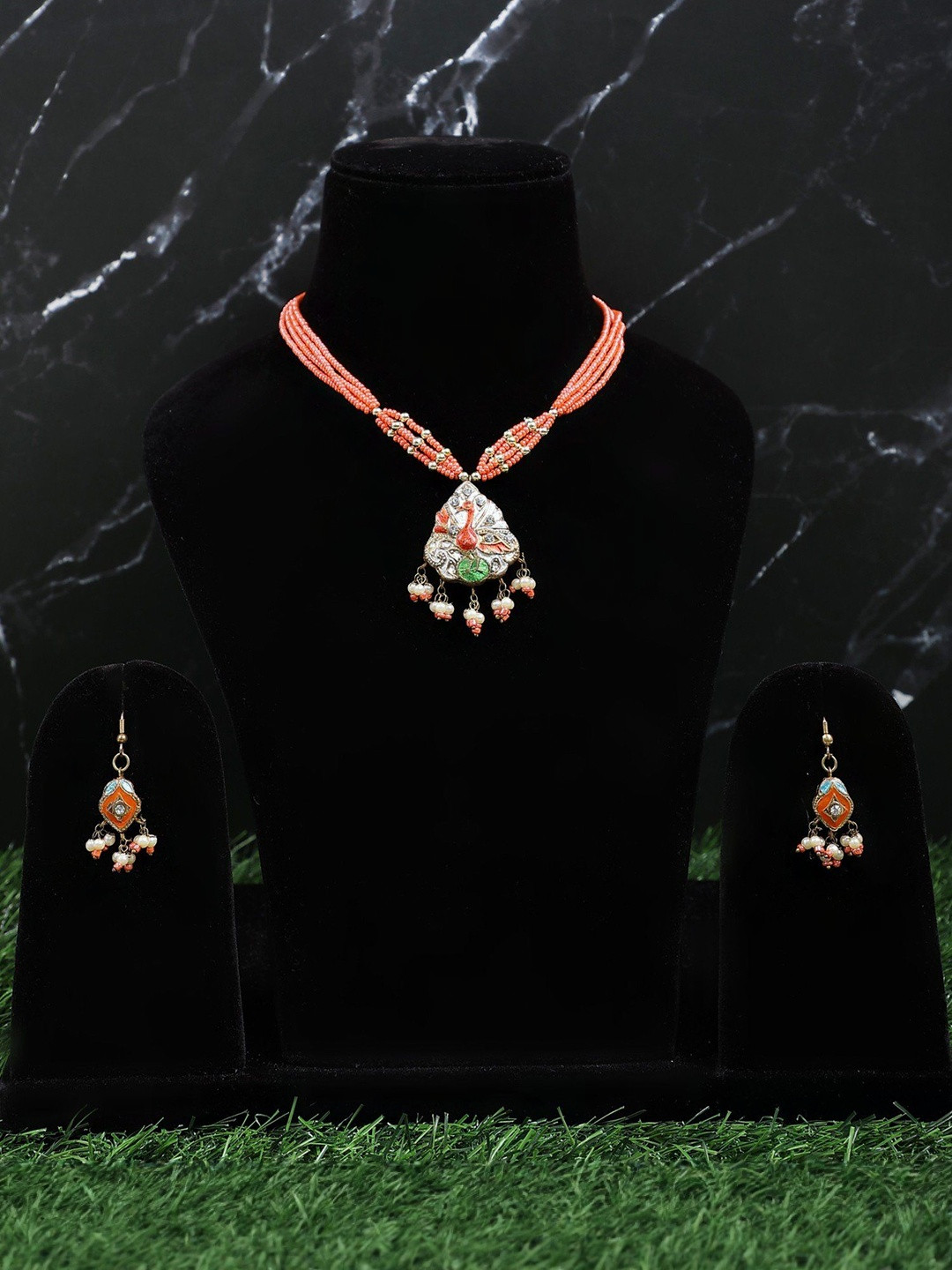 Exotic India Artificial Beaded Necklace With Drop Earrings