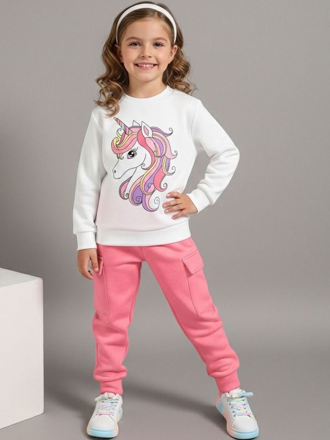 AVOVU Girls Printed T-shirt with Trousers