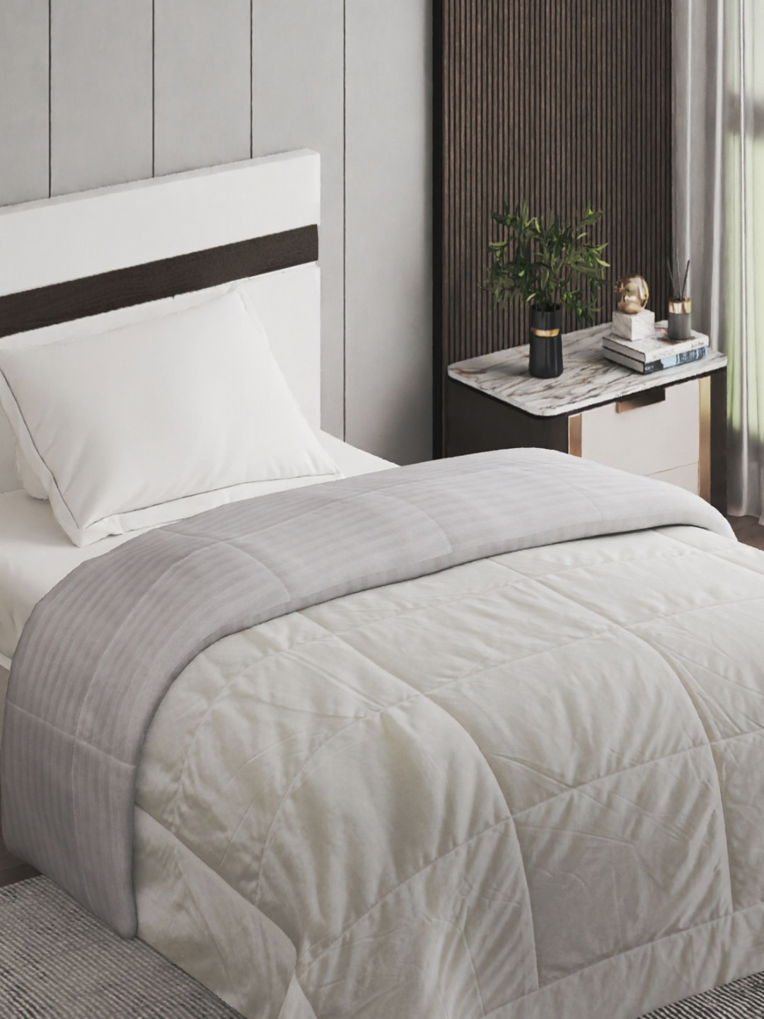 Home Centre Frosty Breeze 553 GSM Polyester Cooling Single Quilt