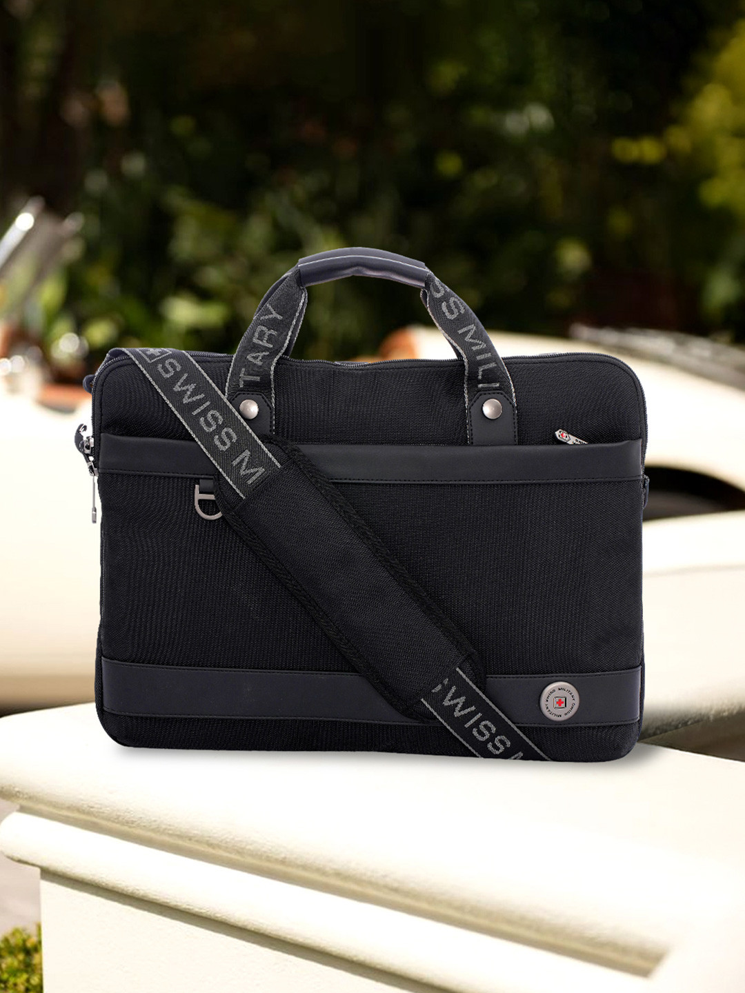 SWISS MILITARY Comfortable Shoulder Pad Flicker Laptop Sling Bag