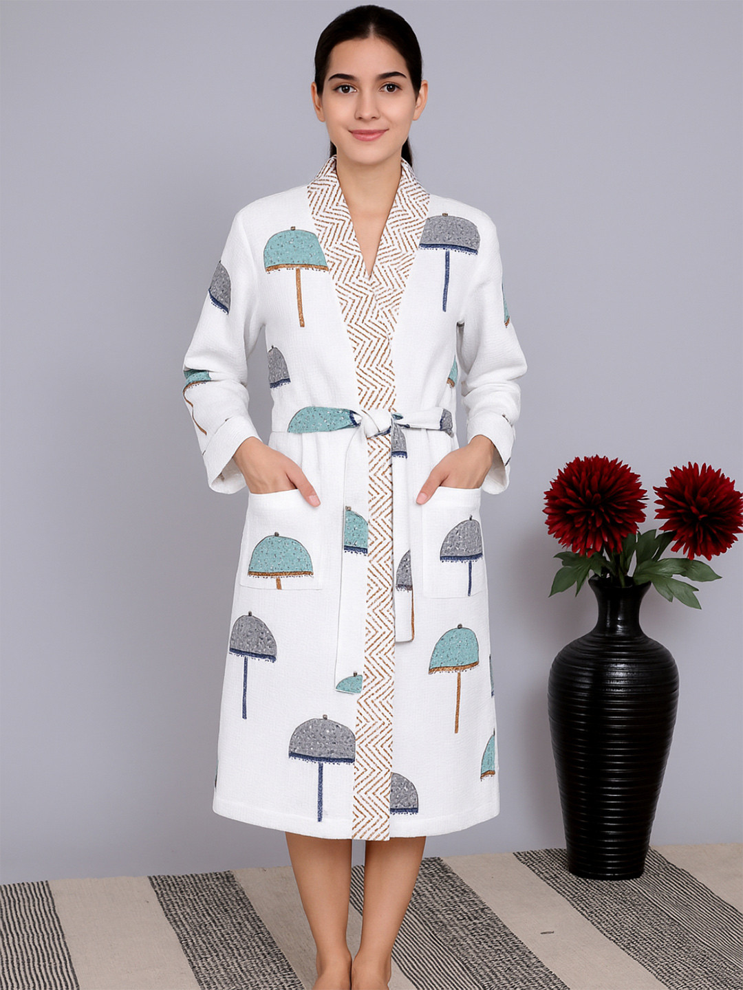 LIVING ROOTS Pure Cotton Printed BathRobe