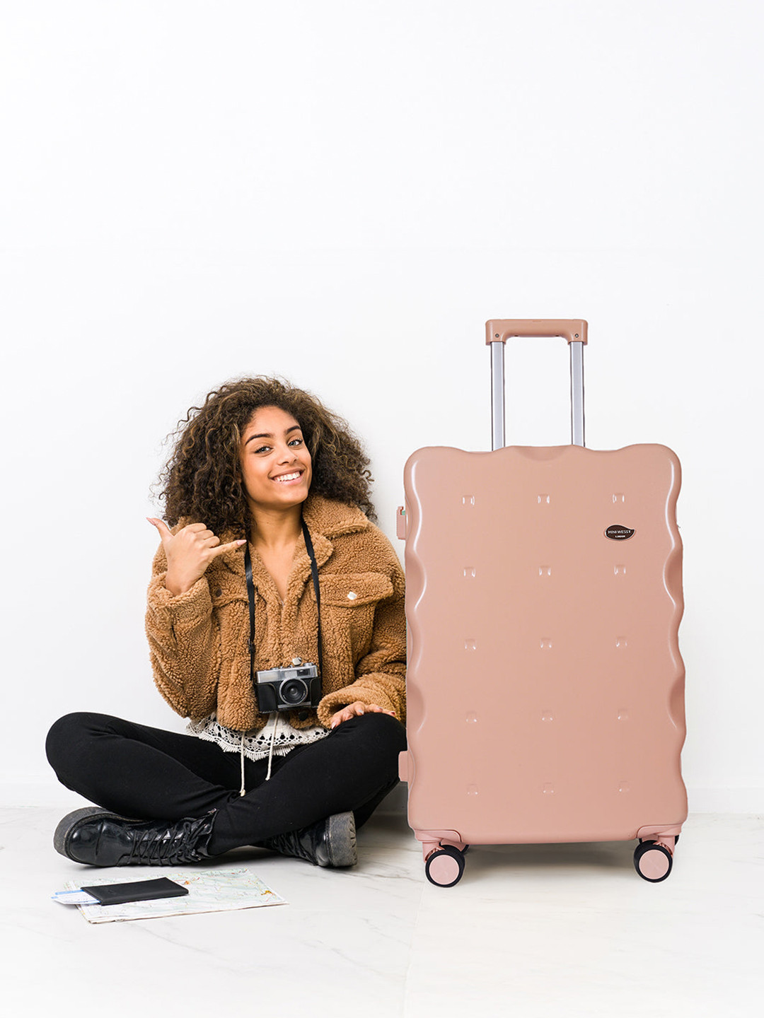 MINI WESST Cookies On The Go Check-In Textured Hard-Sided Medium Trolley Bag