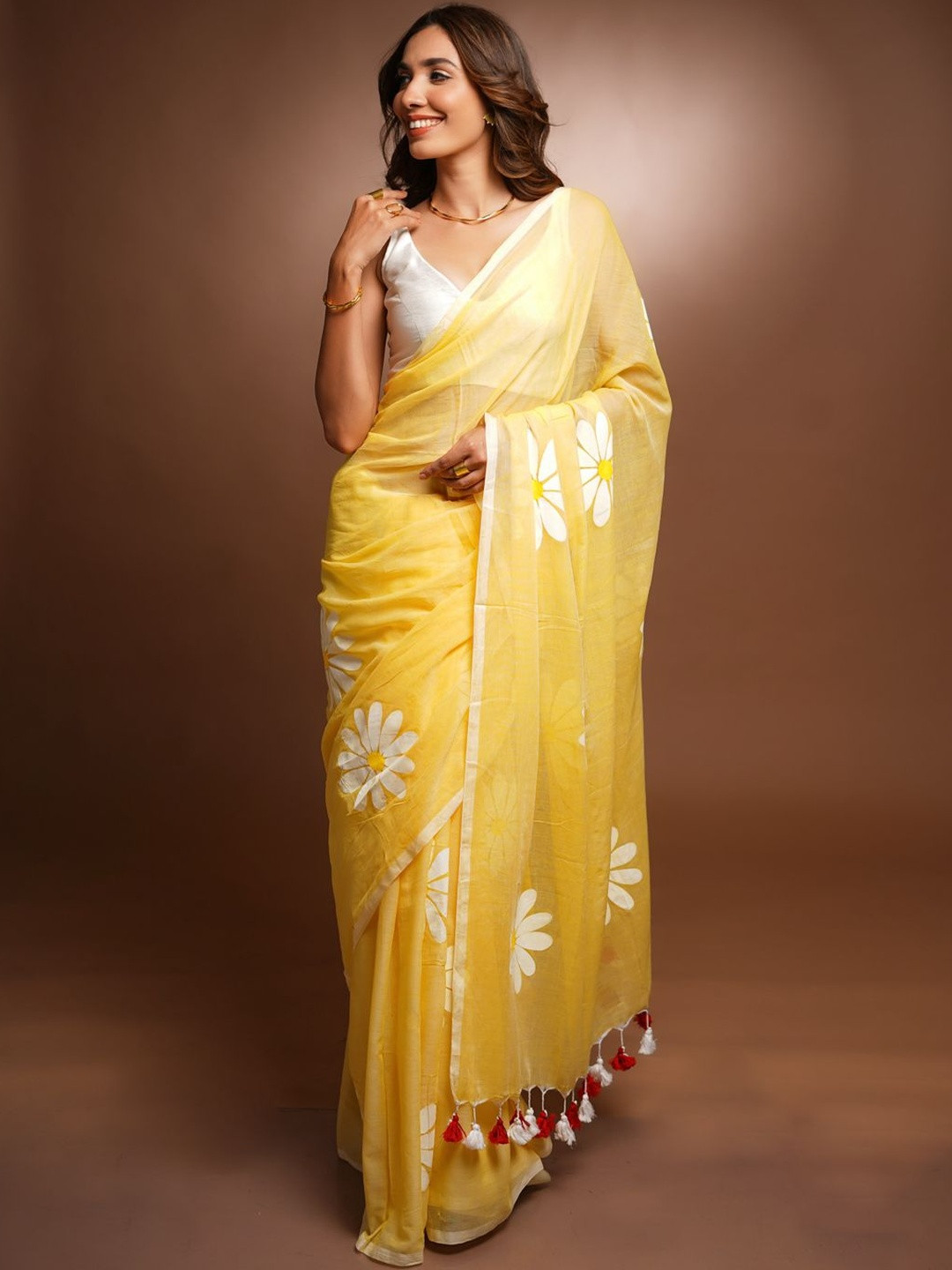 ETHNIC ELEMENTS Floral Printed Pure Cotton Saree