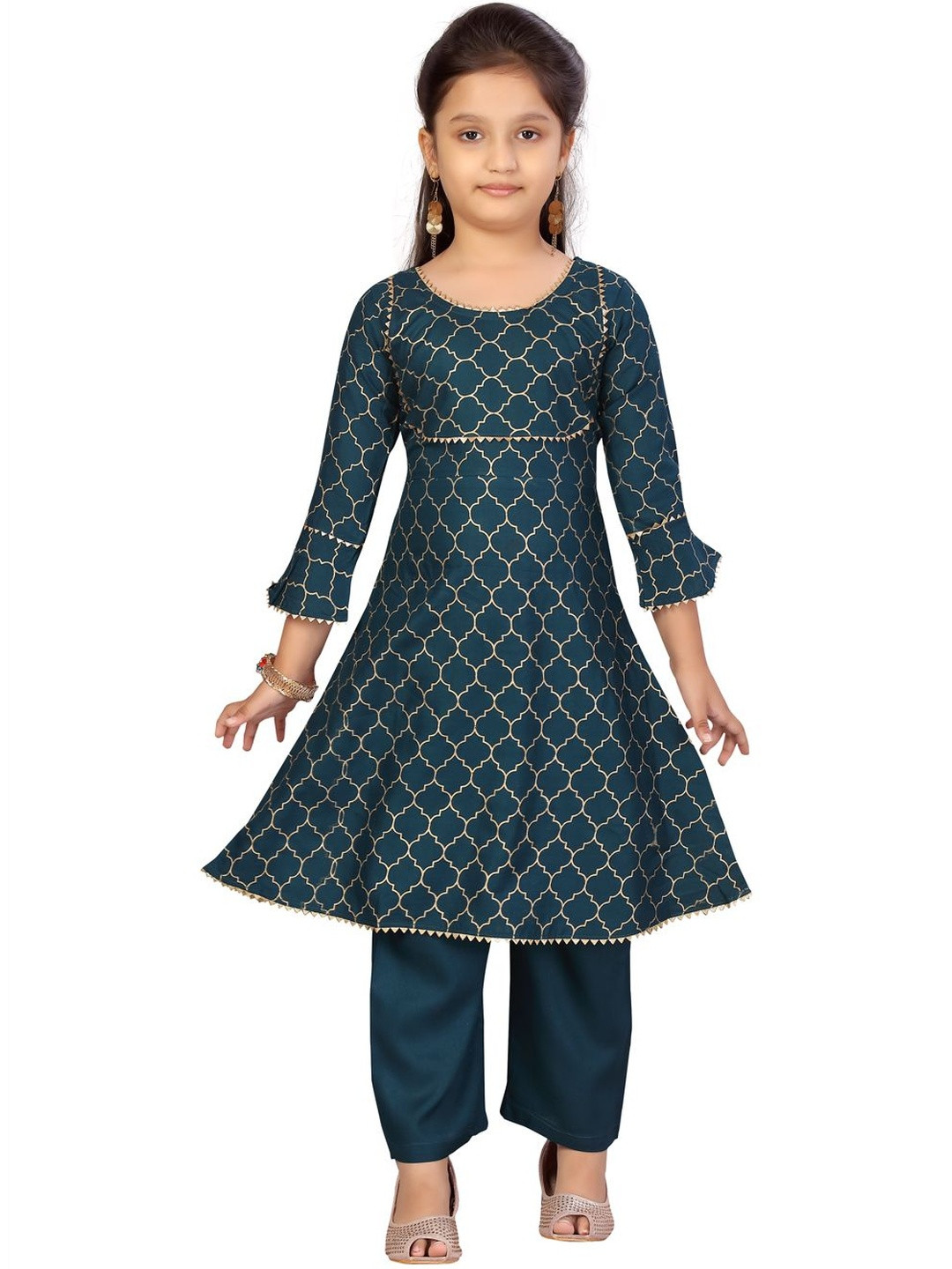 Muhuratam Girls Green Colour Cotton Kurti Palazzo Set