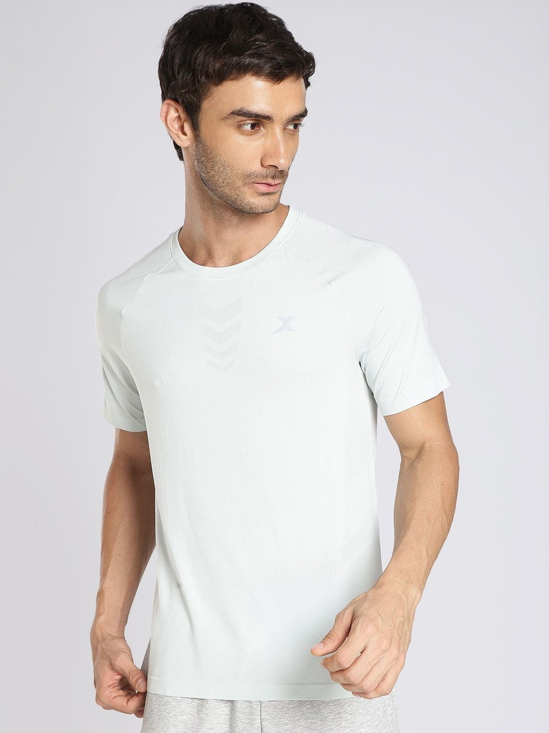 Xtep Self Design Round Neck Raglan Sleeves Motion Dry T-shirt