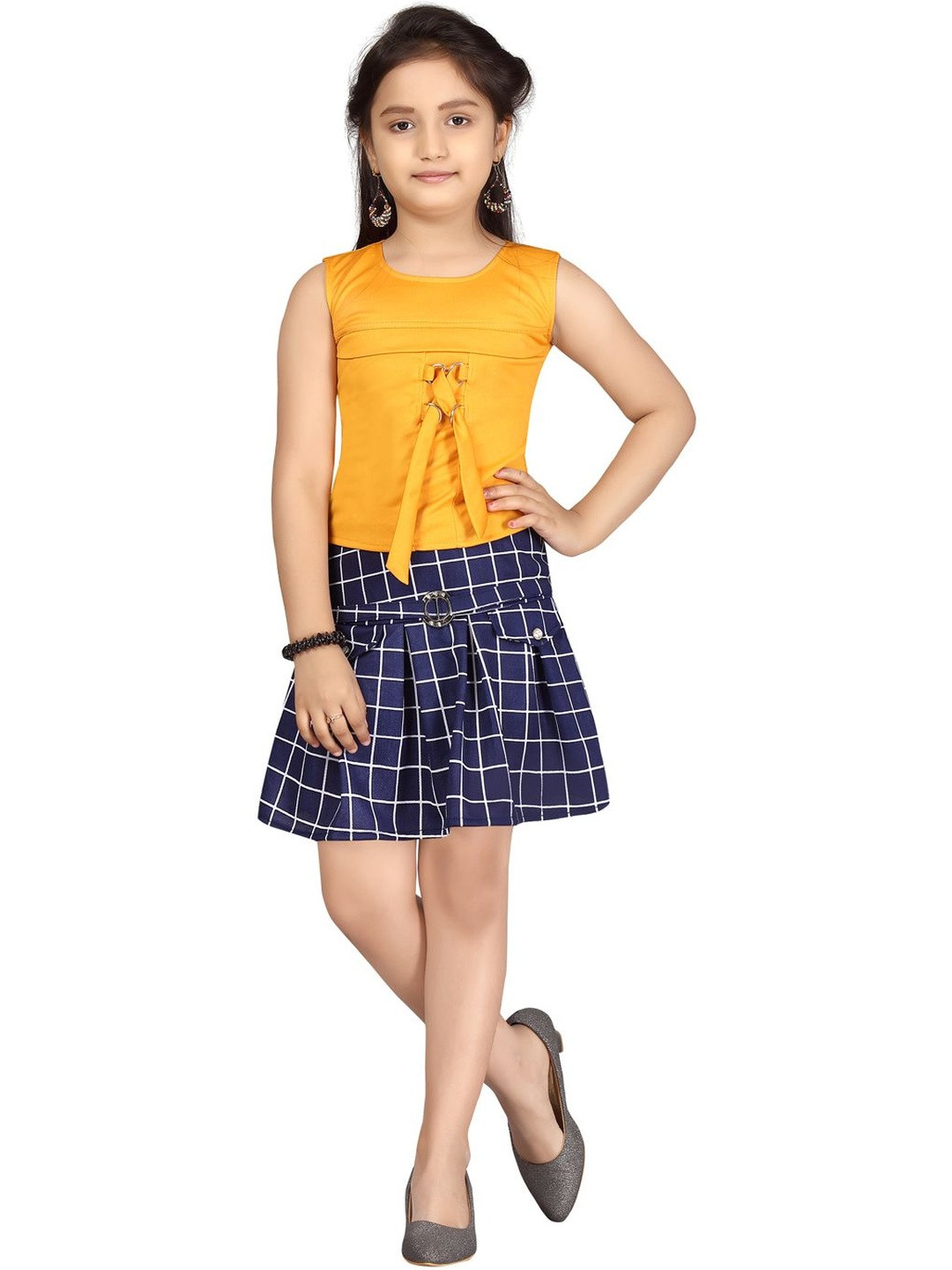 Muhuratam Girls Round Neck Top And Slip-On Skirt Clothing Set